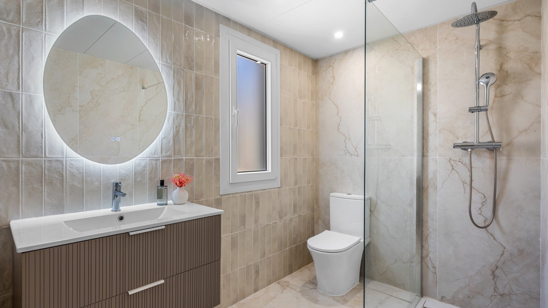 Resale - Townhouse -
Alicante - Playa San Juan