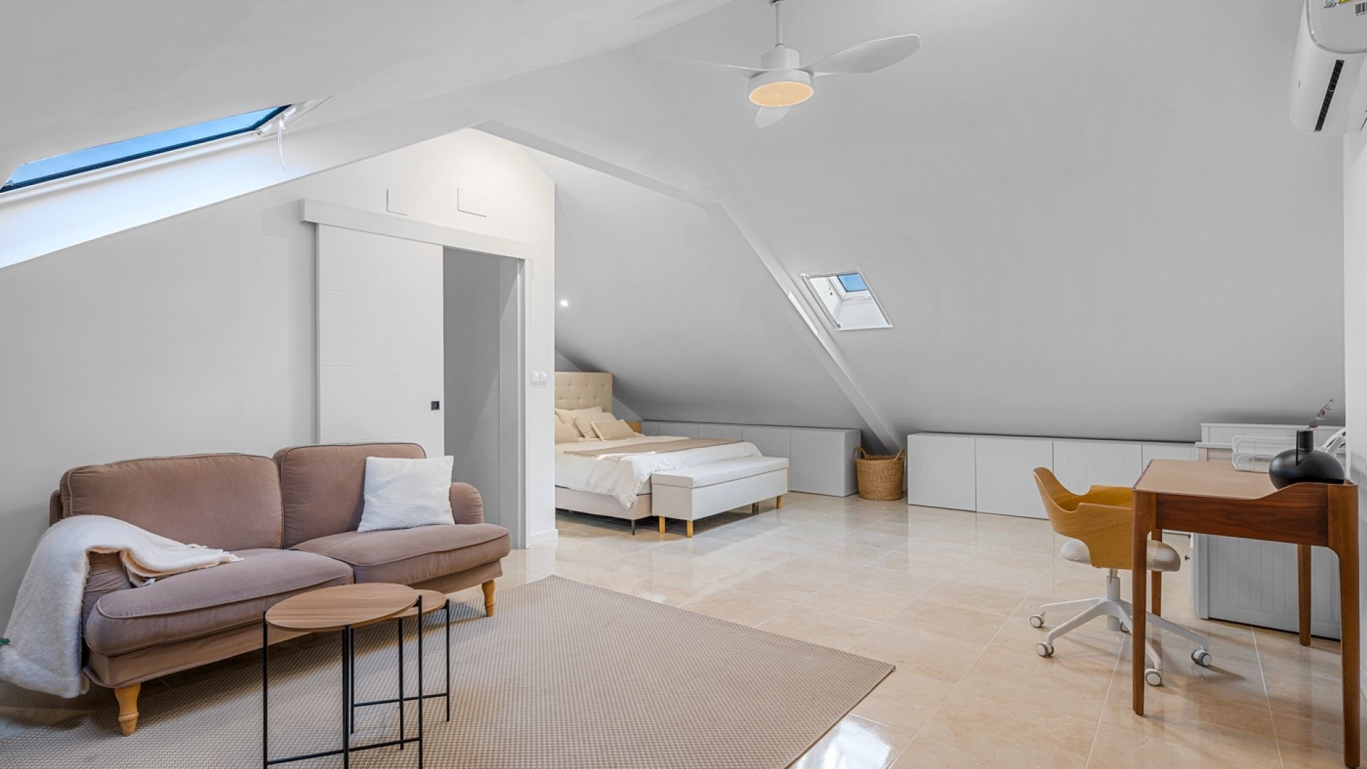 Resale - Townhouse -
Alicante - Playa San Juan