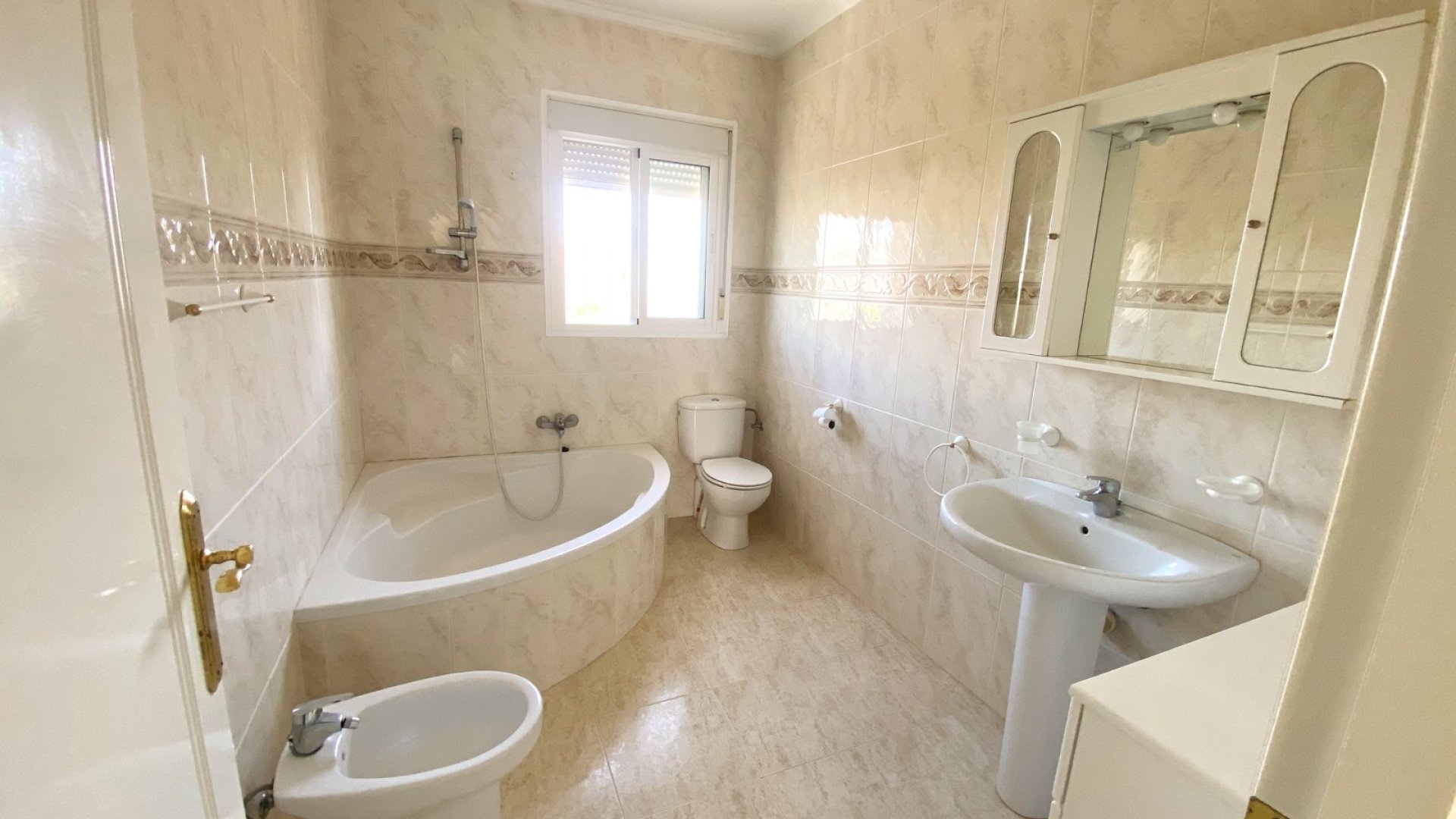 Resale - Townhouse -
Benijofar - Monte Azul