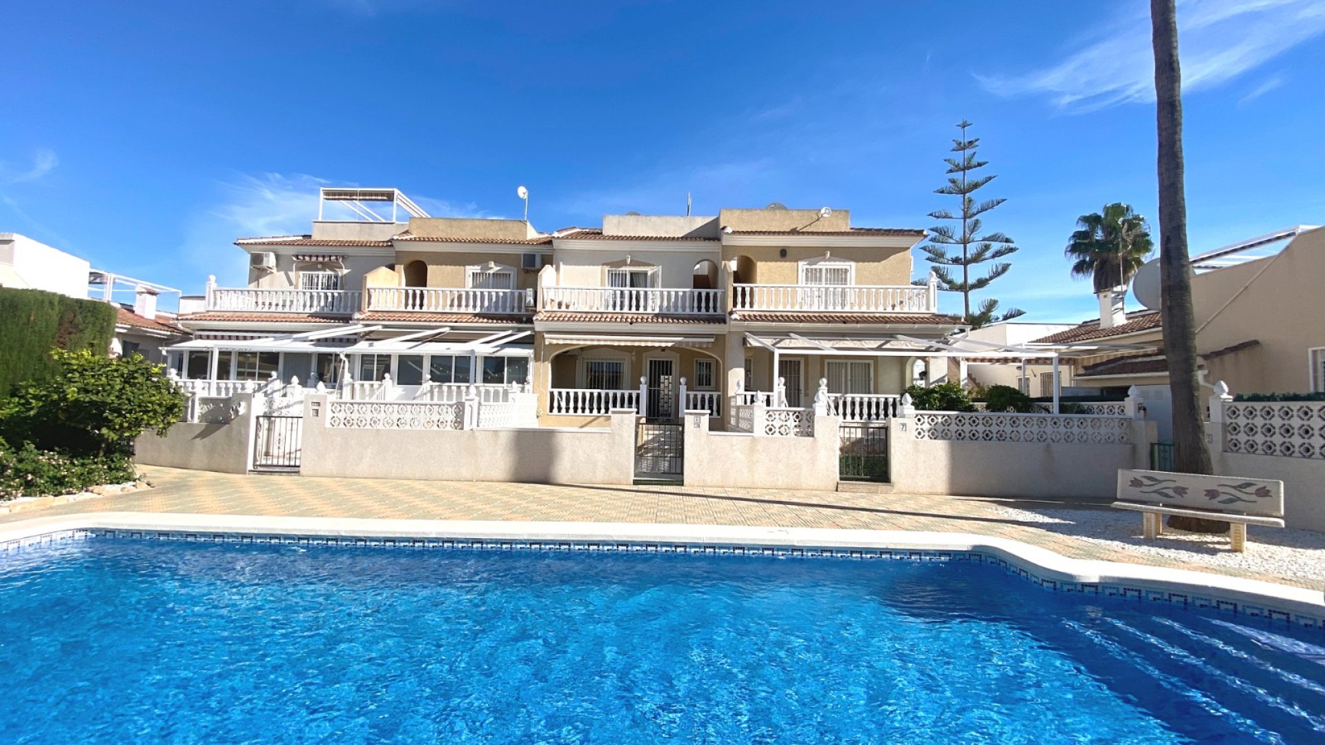 Resale - Townhouse -
Benijofar - Monte Azul