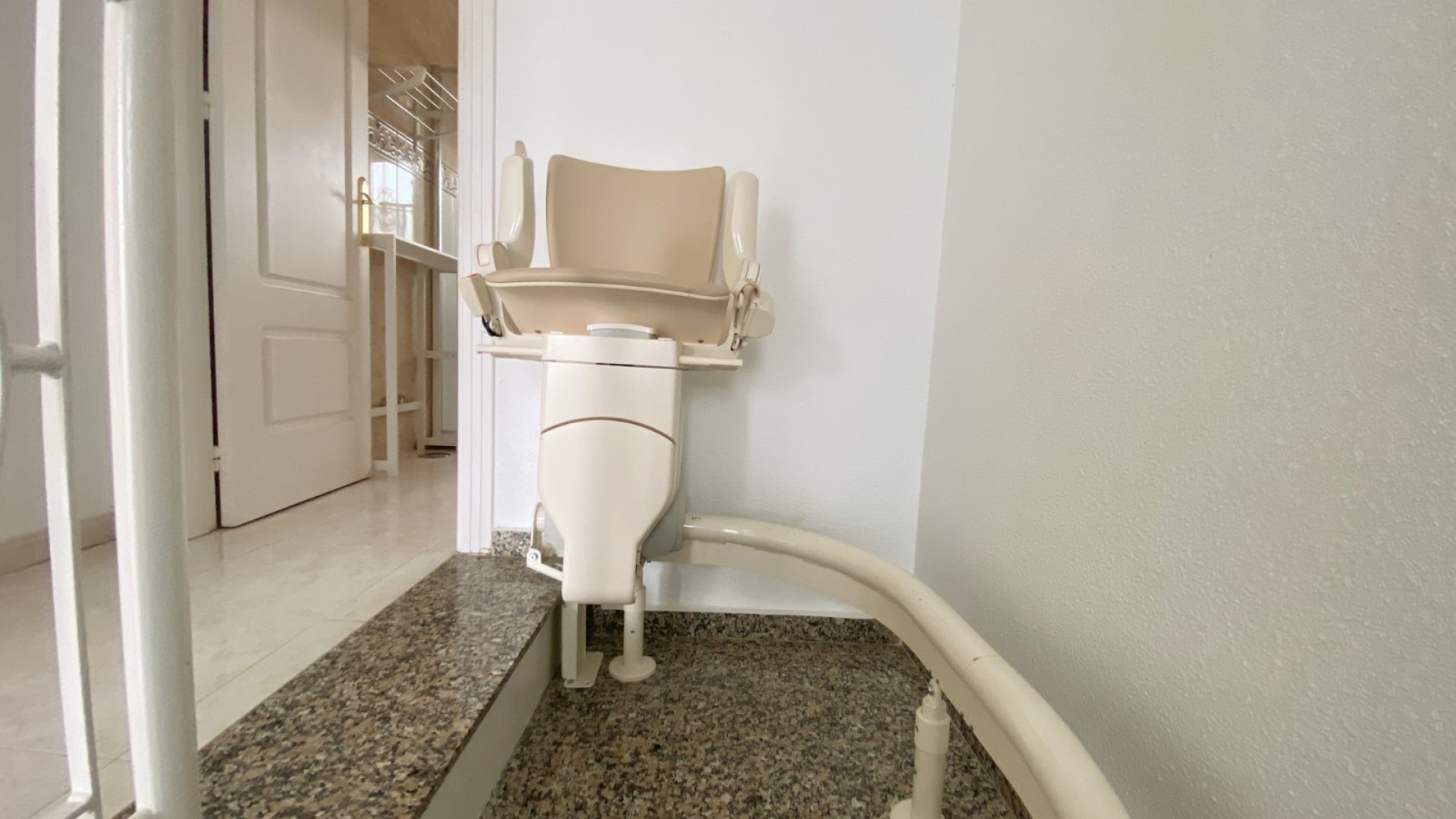 Resale - Townhouse -
Benijofar - Monte Azul