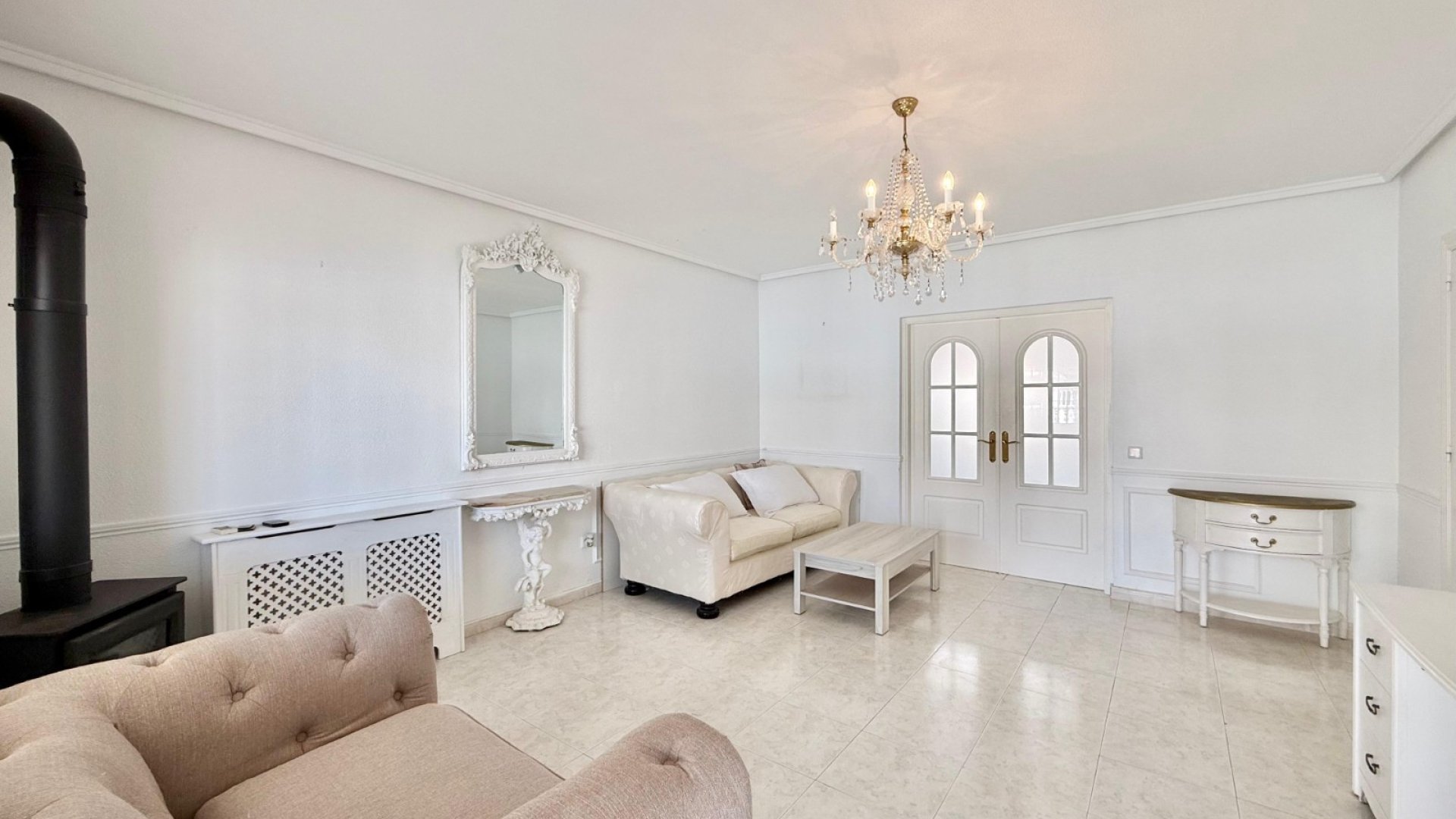 Resale - Townhouse -
Benijofar