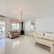 Resale - Townhouse -
Benijofar
