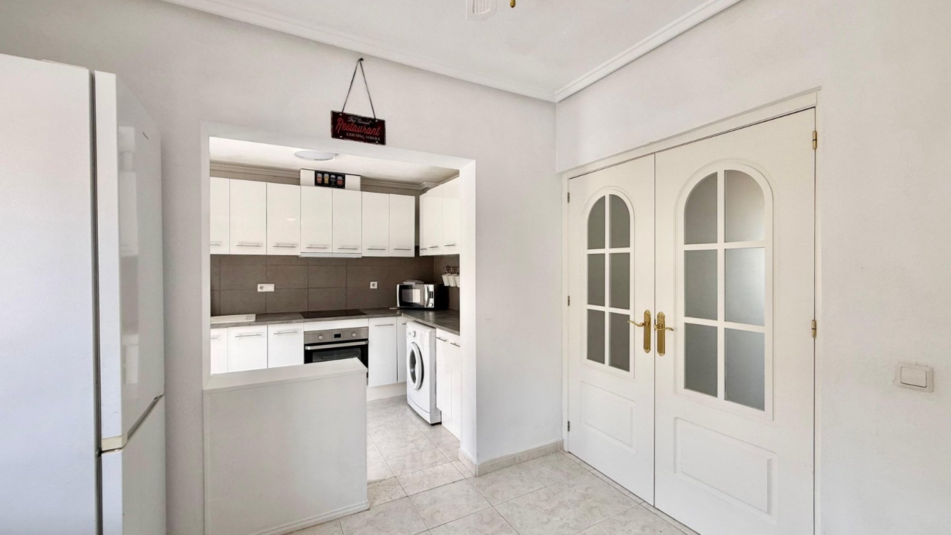 Resale - Townhouse -
Benijofar