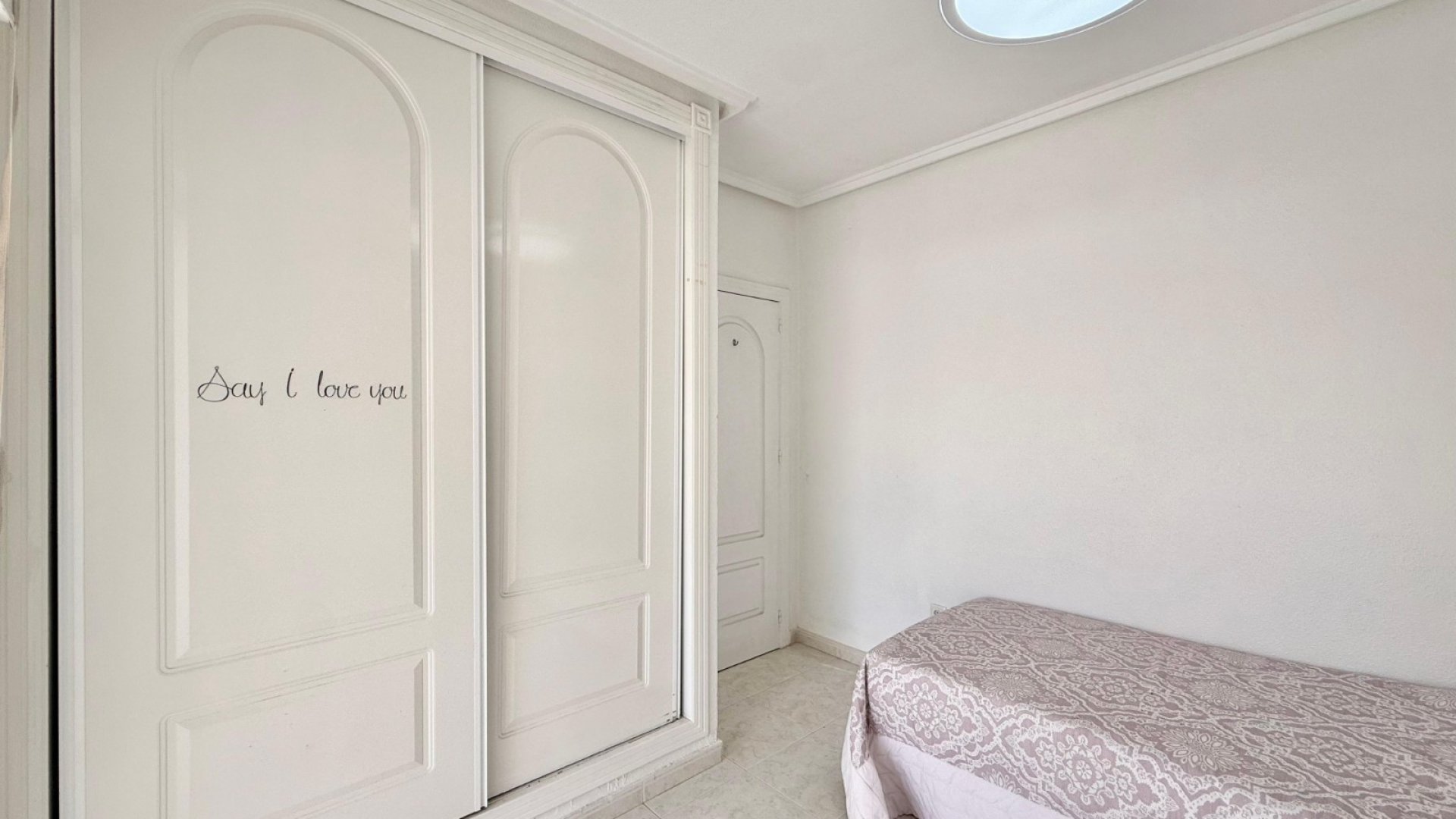 Resale - Townhouse -
Benijofar