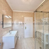 Resale - Townhouse -
Benijofar