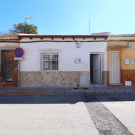 Resale - Townhouse -
Benijofar