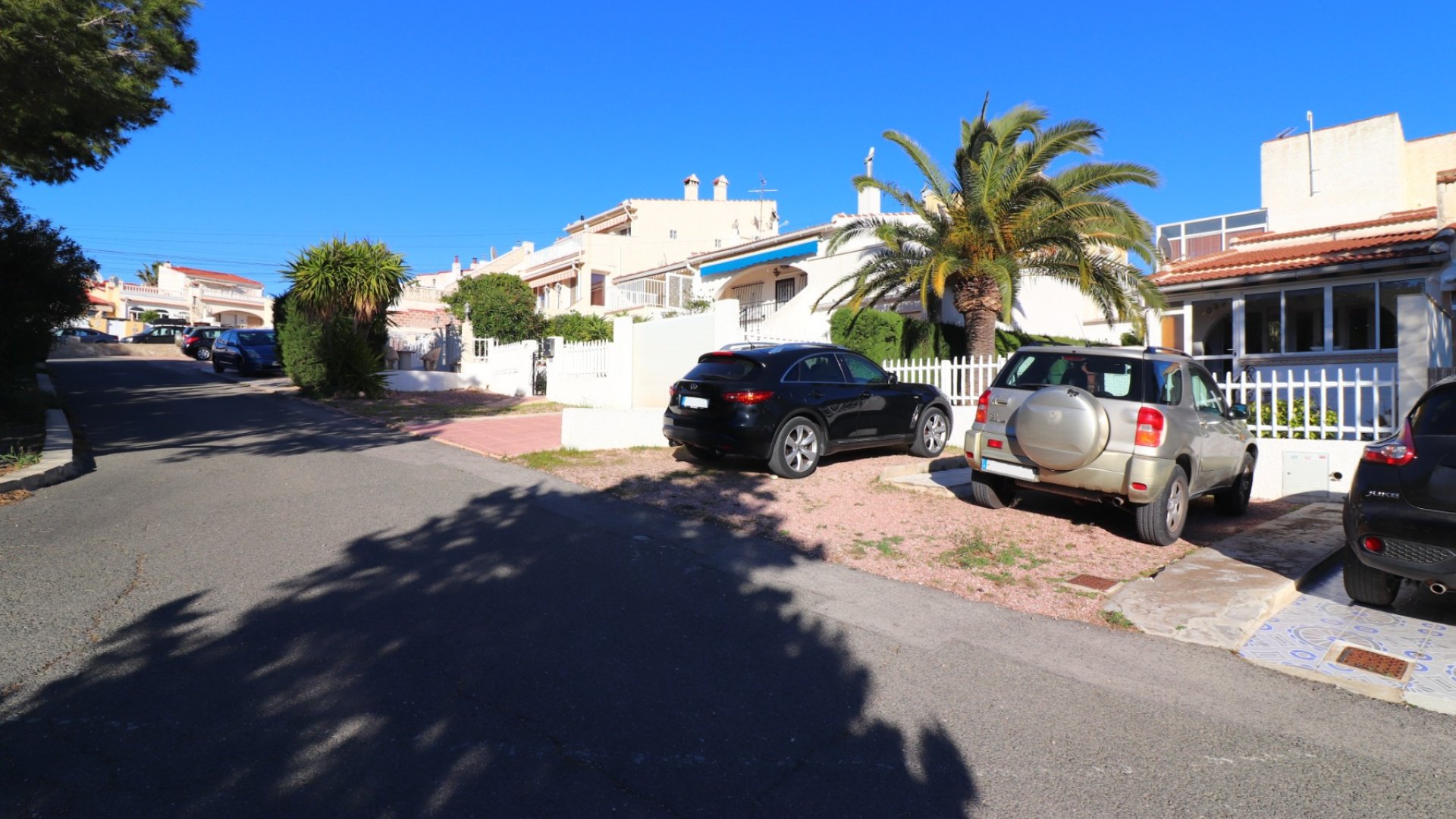 Resale - Townhouse -
Ciudad Quesada - Altos de Quesada