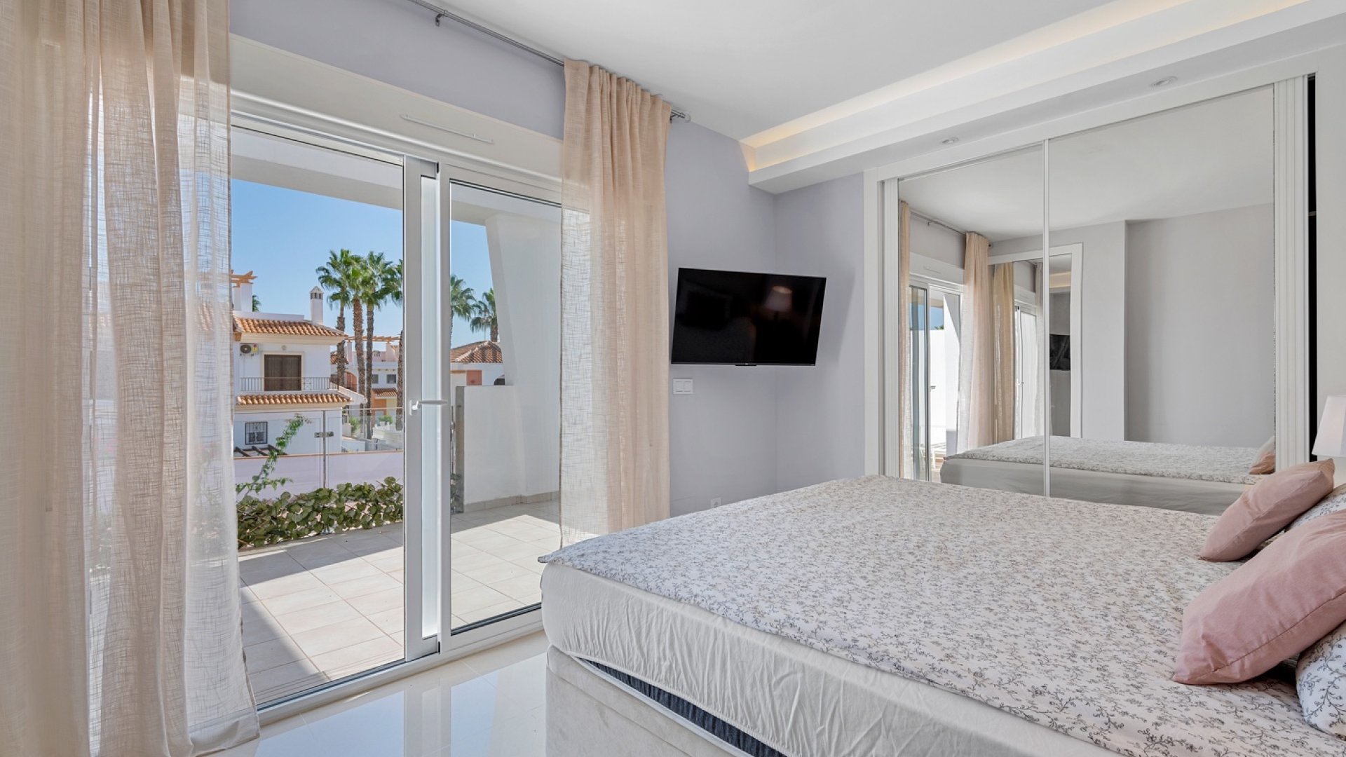 Resale - Townhouse -
Ciudad Quesada - Doña Pepa