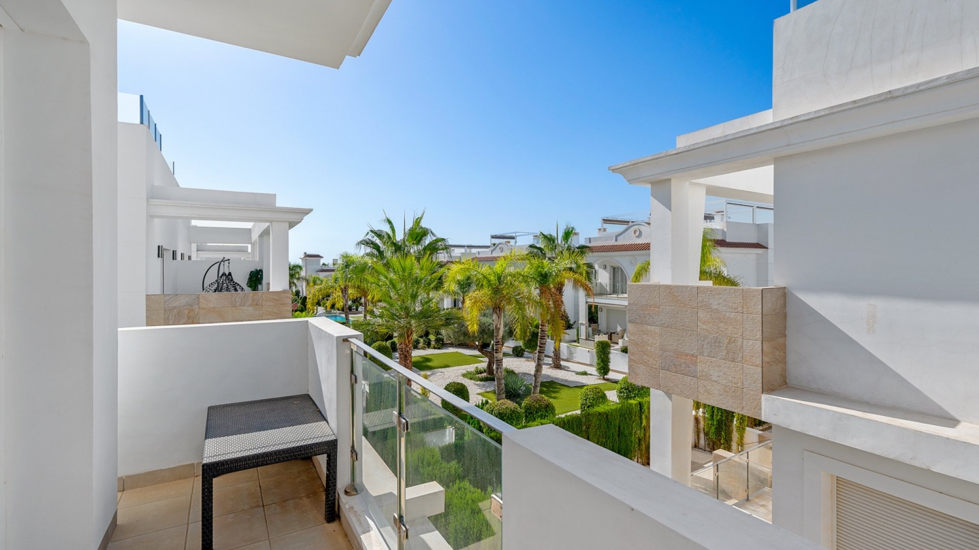 Resale - Townhouse -
Ciudad Quesada - Doña Pepa