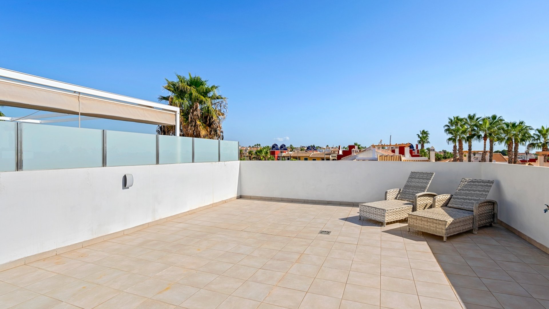 Resale - Townhouse -
Ciudad Quesada - Doña Pepa