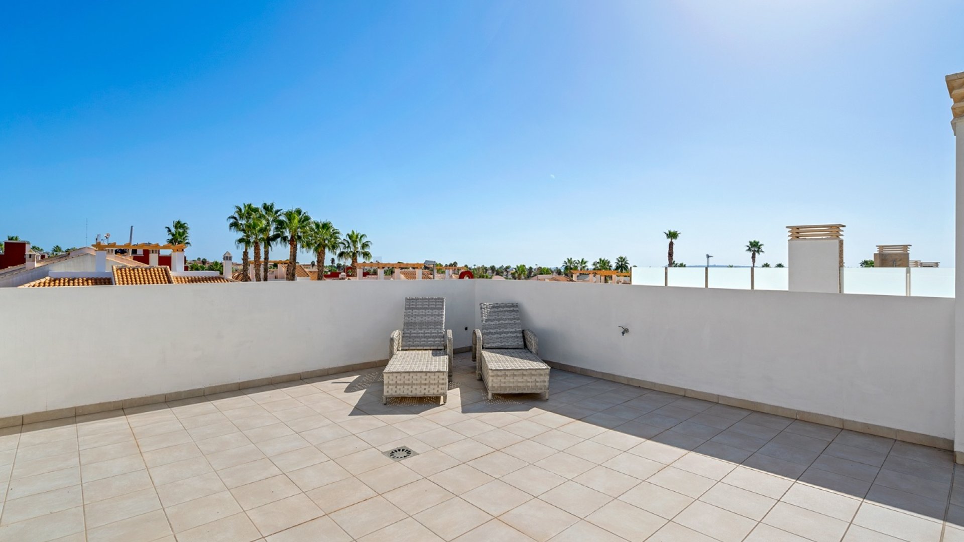 Resale - Townhouse -
Ciudad Quesada - Doña Pepa