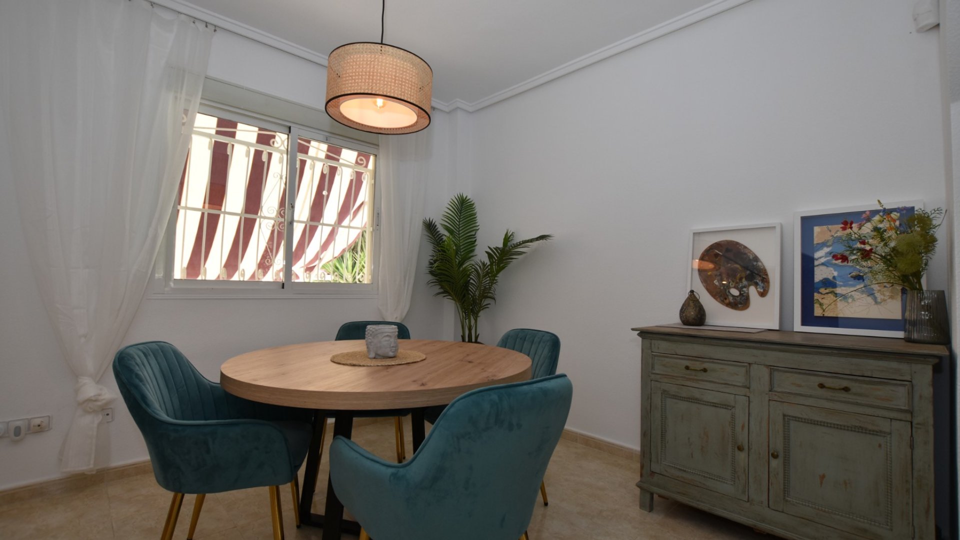 Resale - Townhouse -
Ciudad Quesada - Doña Pepa