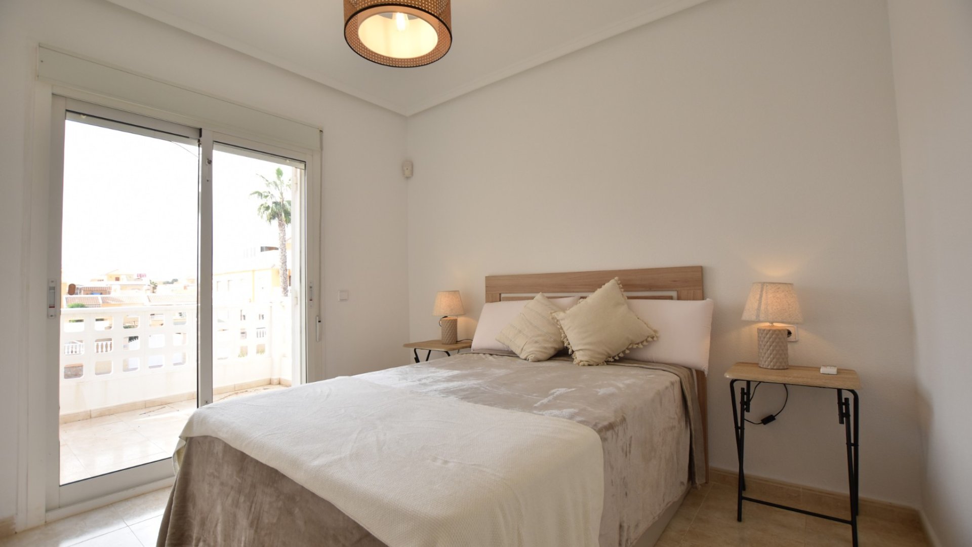 Resale - Townhouse -
Ciudad Quesada - Doña Pepa