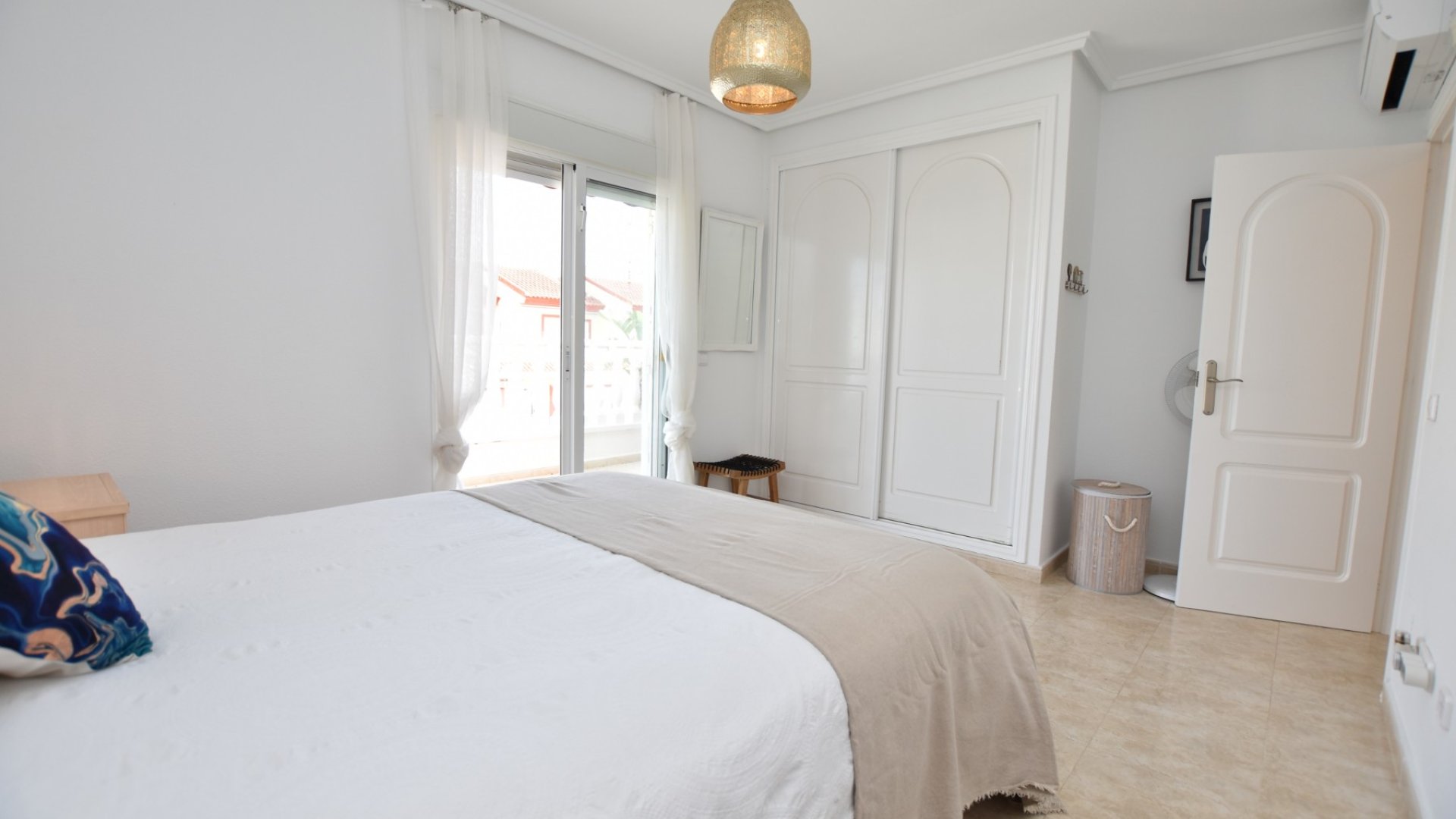 Resale - Townhouse -
Ciudad Quesada - Doña Pepa