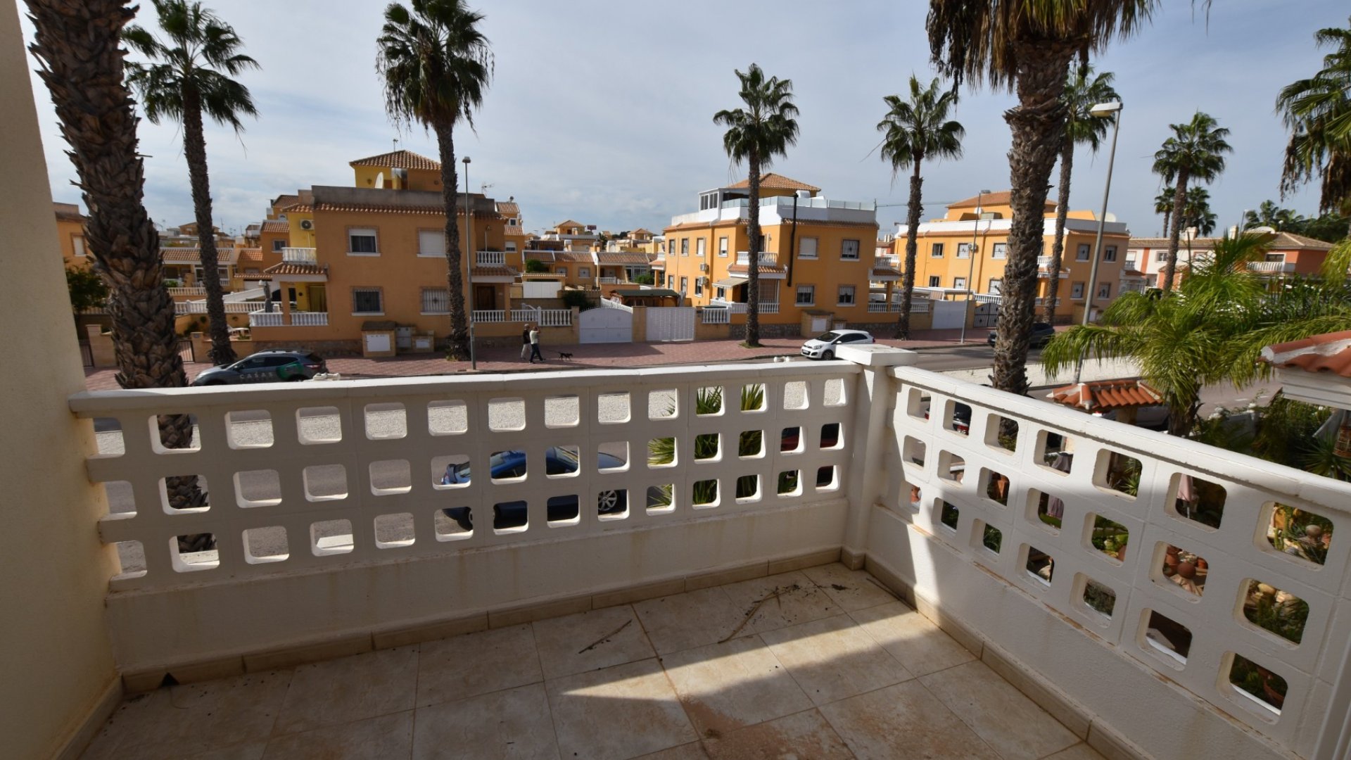 Resale - Townhouse -
Ciudad Quesada - Doña Pepa