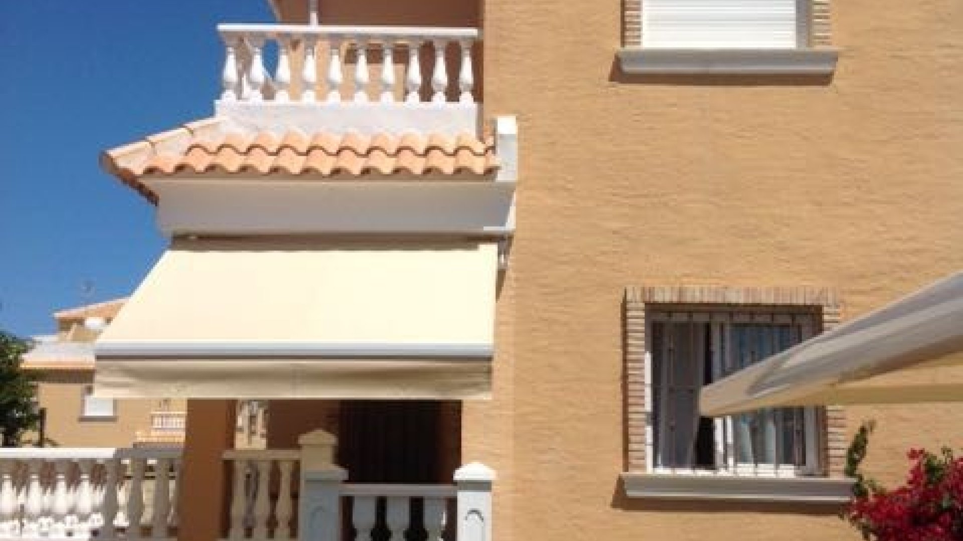 Resale - Townhouse -
Ciudad Quesada - Doña Pepa