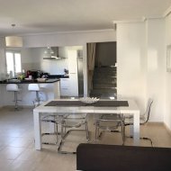 Resale - Townhouse -
Ciudad Quesada - Doña Pepa