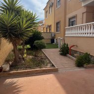 Resale - Townhouse -
Ciudad Quesada - Doña Pepa