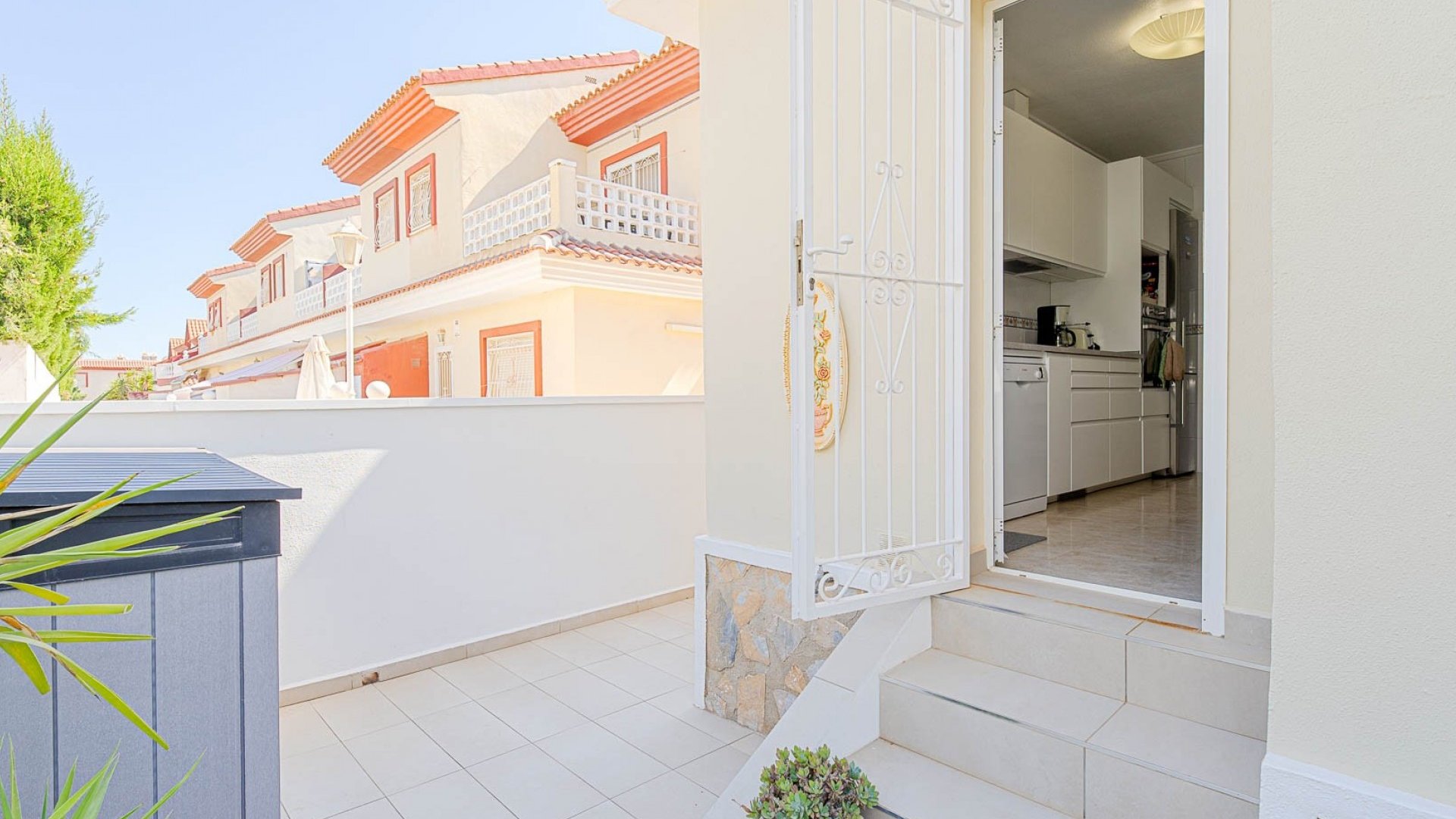 Resale - Townhouse -
Ciudad Quesada - Doña Pepa