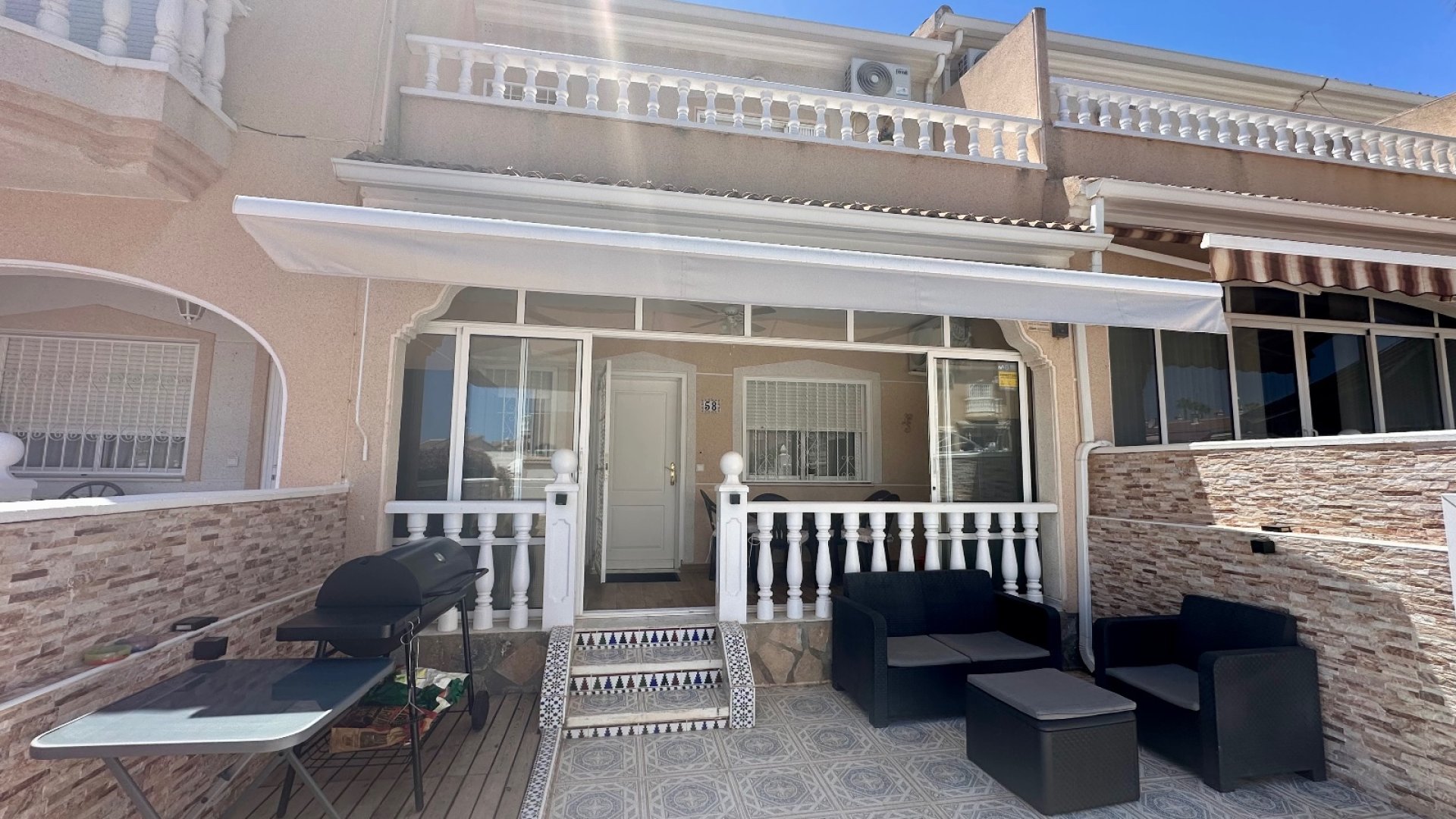 Resale - Townhouse -
Ciudad Quesada - Doña Pepa