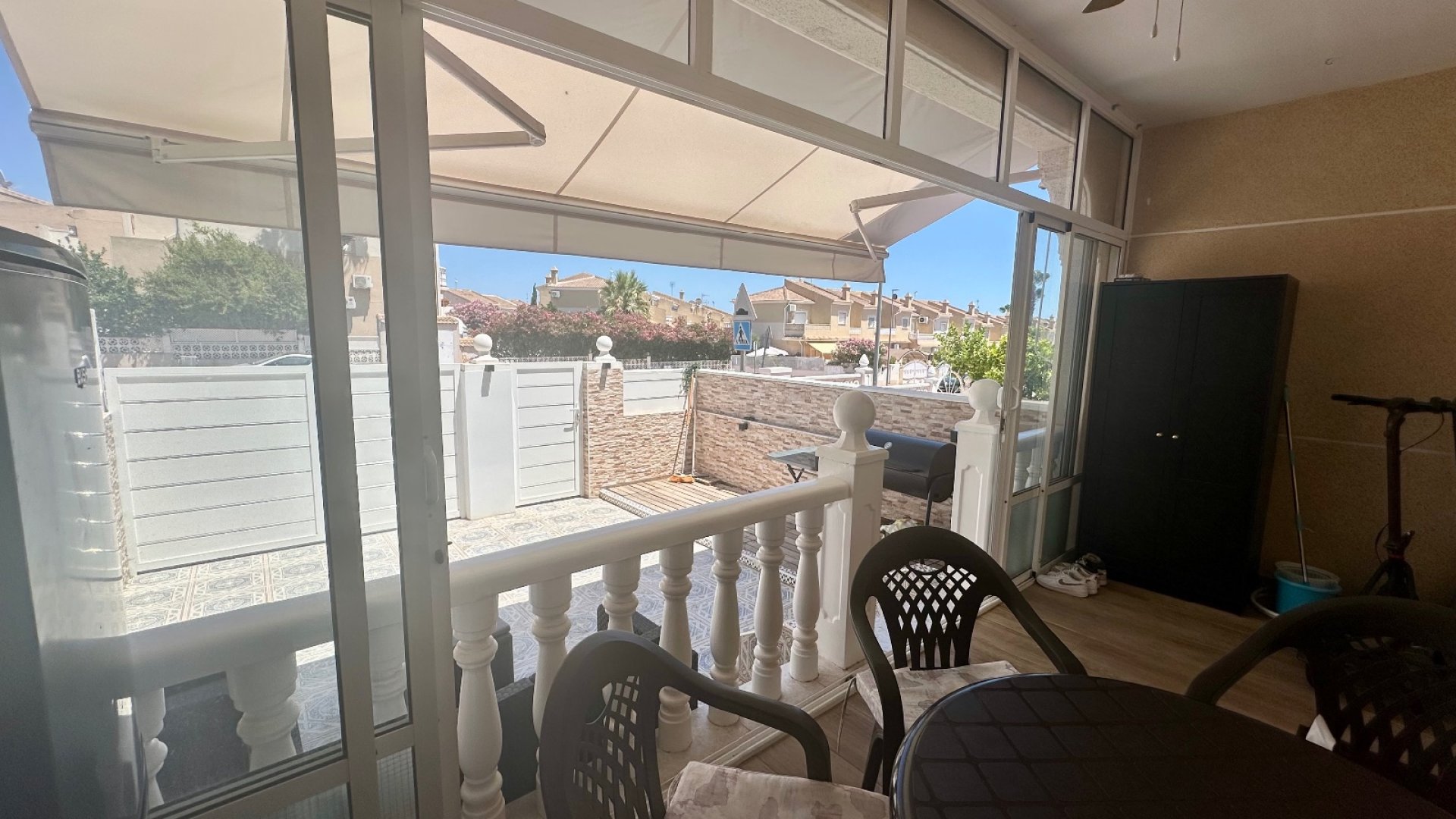 Resale - Townhouse -
Ciudad Quesada - Doña Pepa