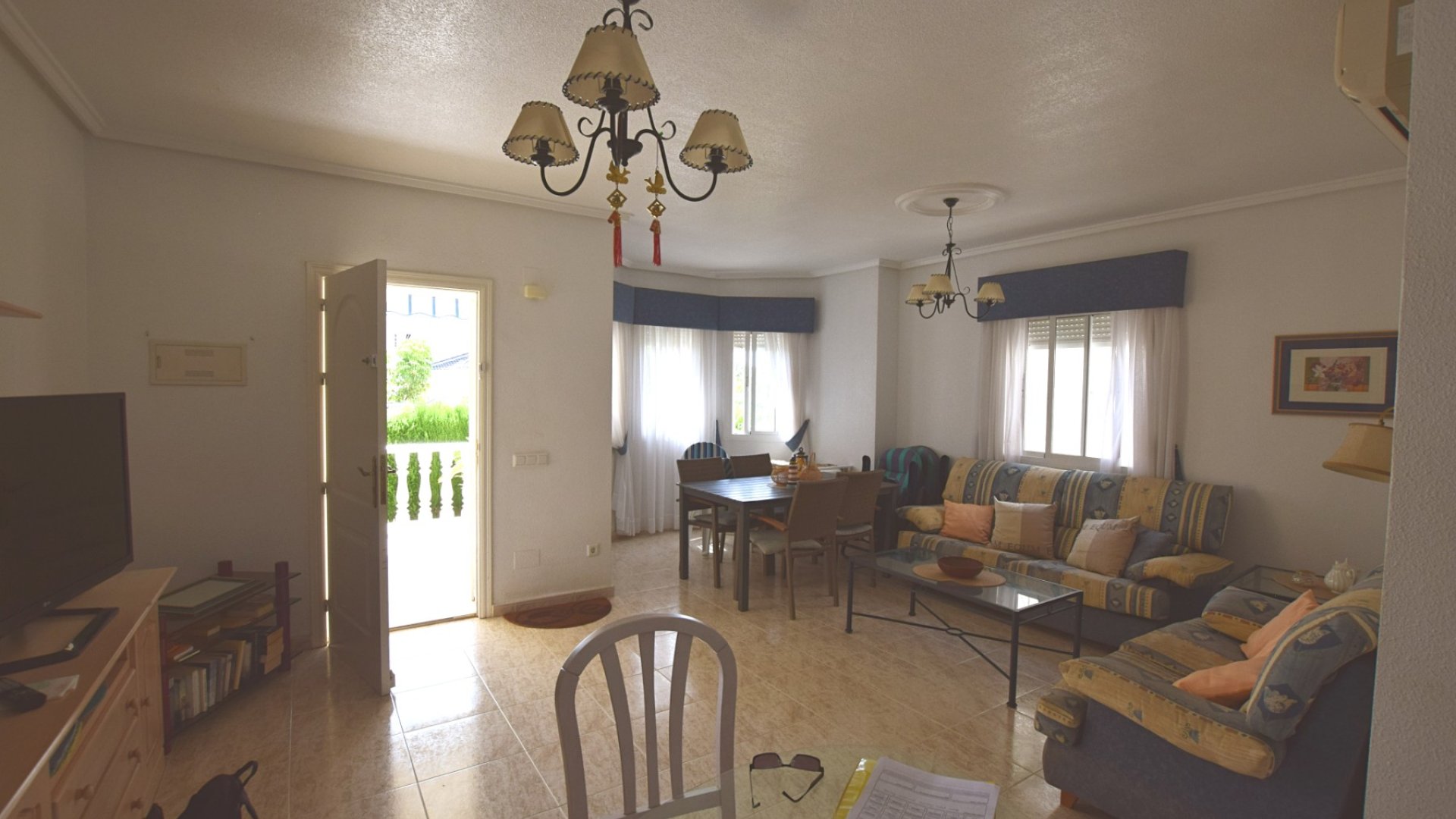 Resale - Townhouse -
Ciudad Quesada - La Fiesta