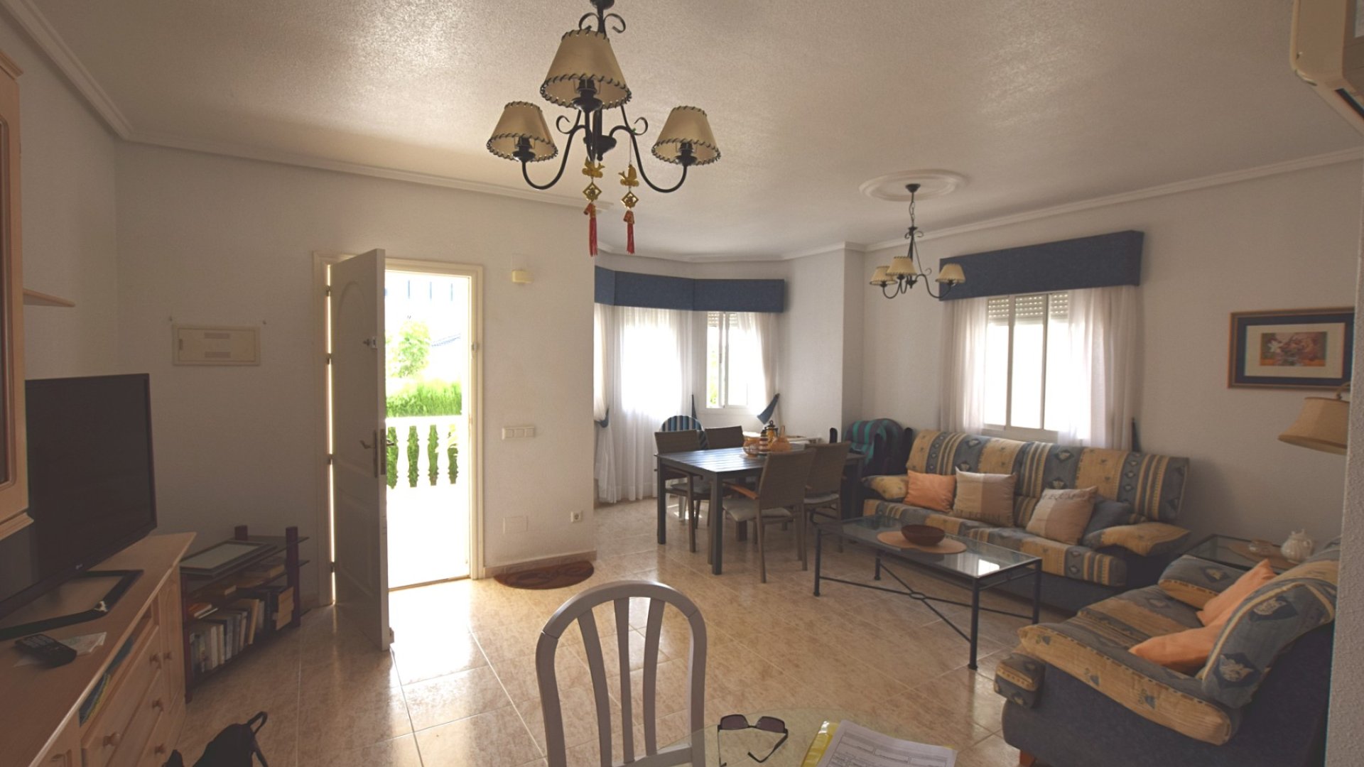 Resale - Townhouse -
Ciudad Quesada - La Fiesta
