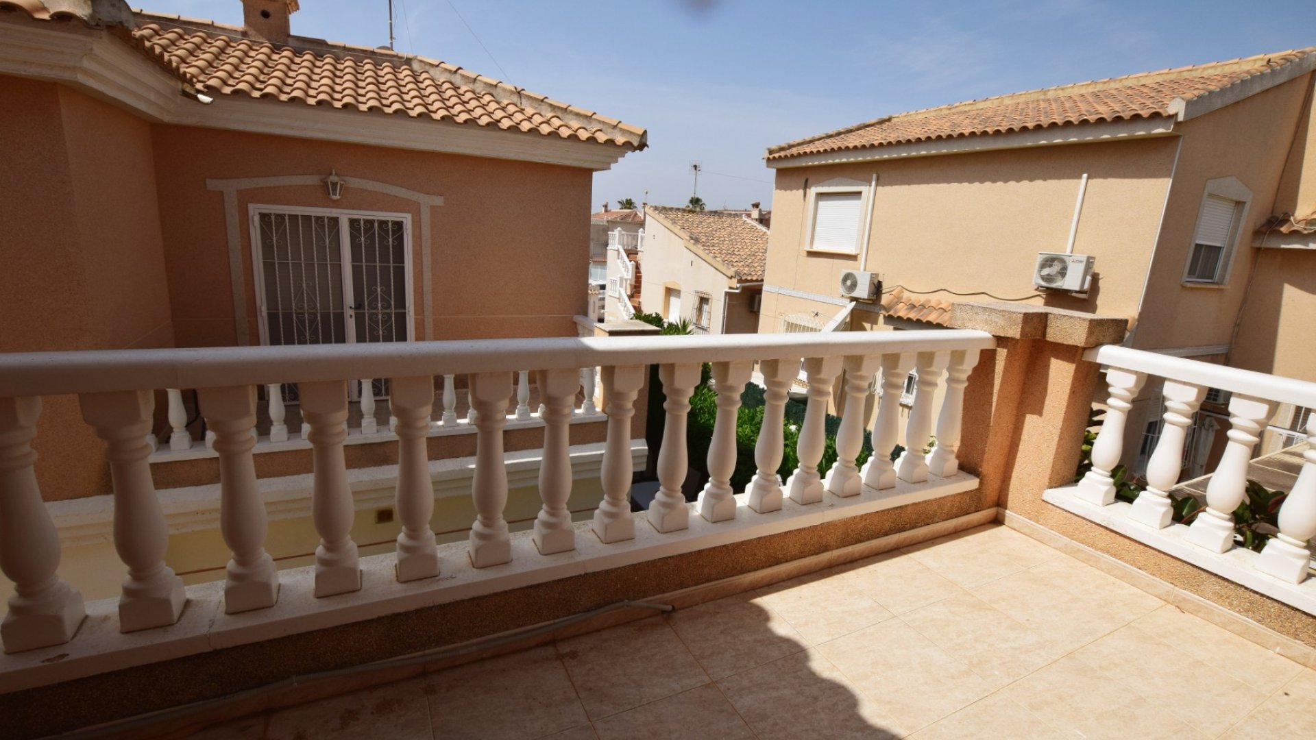 Resale - Townhouse -
Ciudad Quesada - La Fiesta