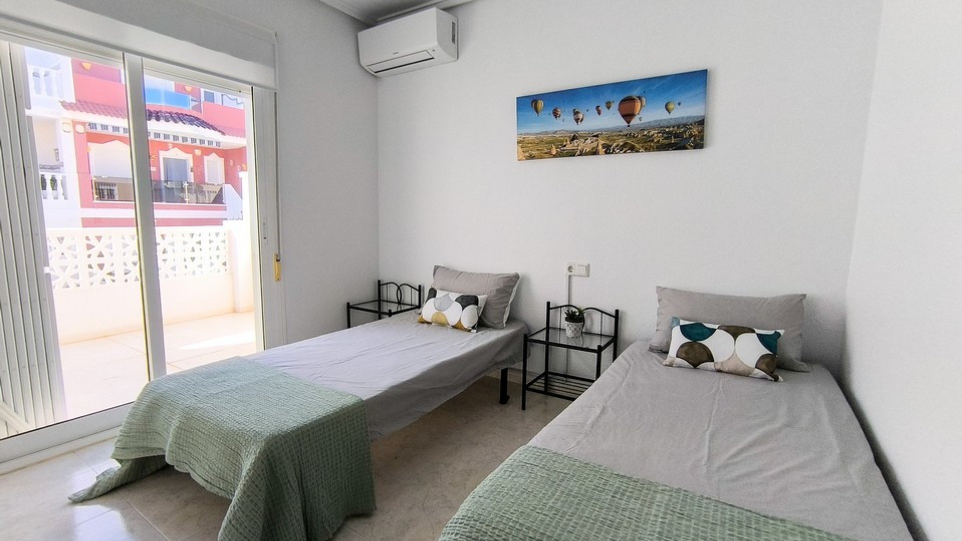 Resale - Townhouse -
Ciudad Quesada - La Fiesta