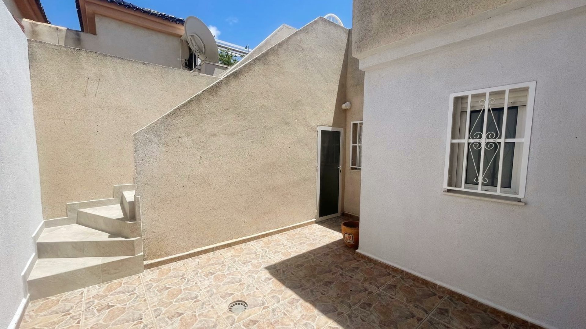 Resale - Townhouse -
Ciudad Quesada - La Marquesa Golf