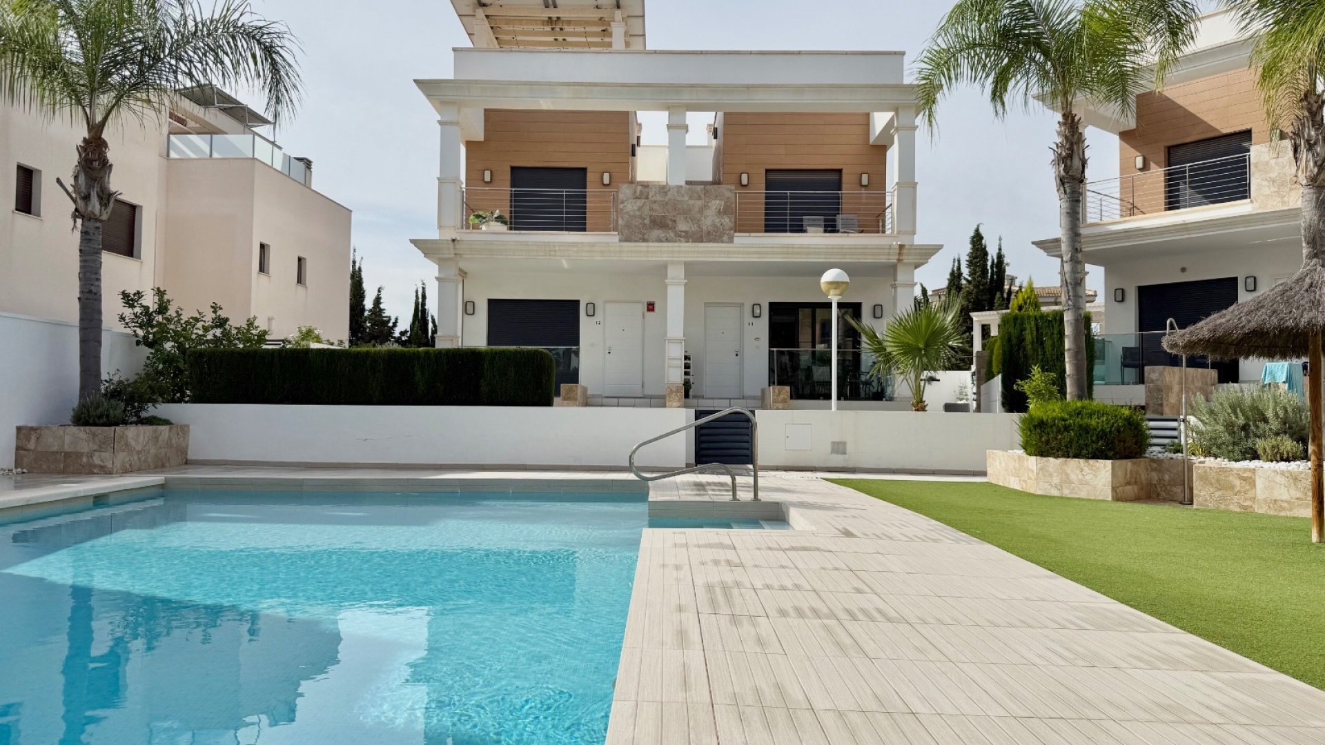 Resale - Townhouse -
Ciudad Quesada - Lo Marabú