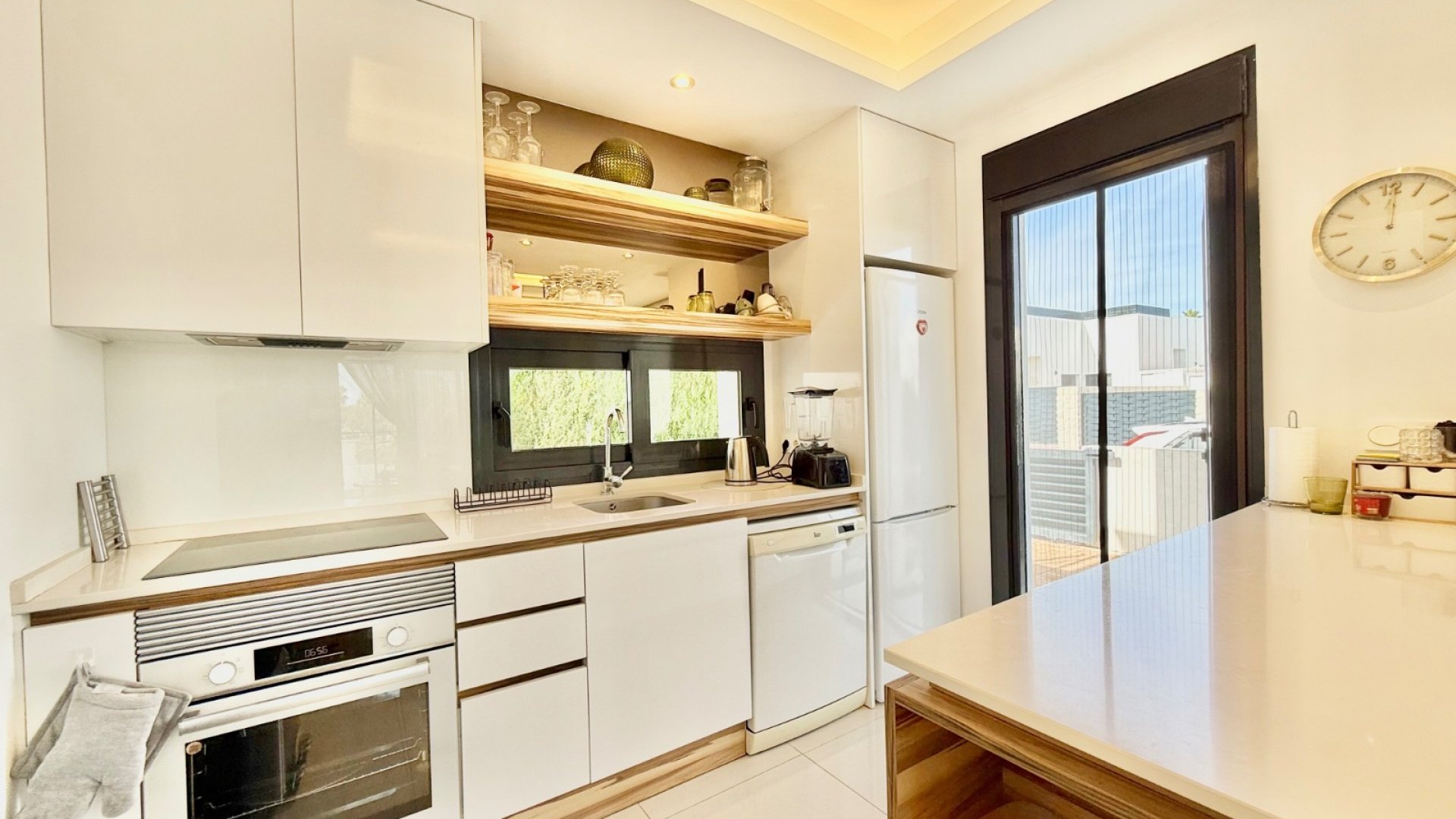 Resale - Townhouse -
Ciudad Quesada - Lo Marabú