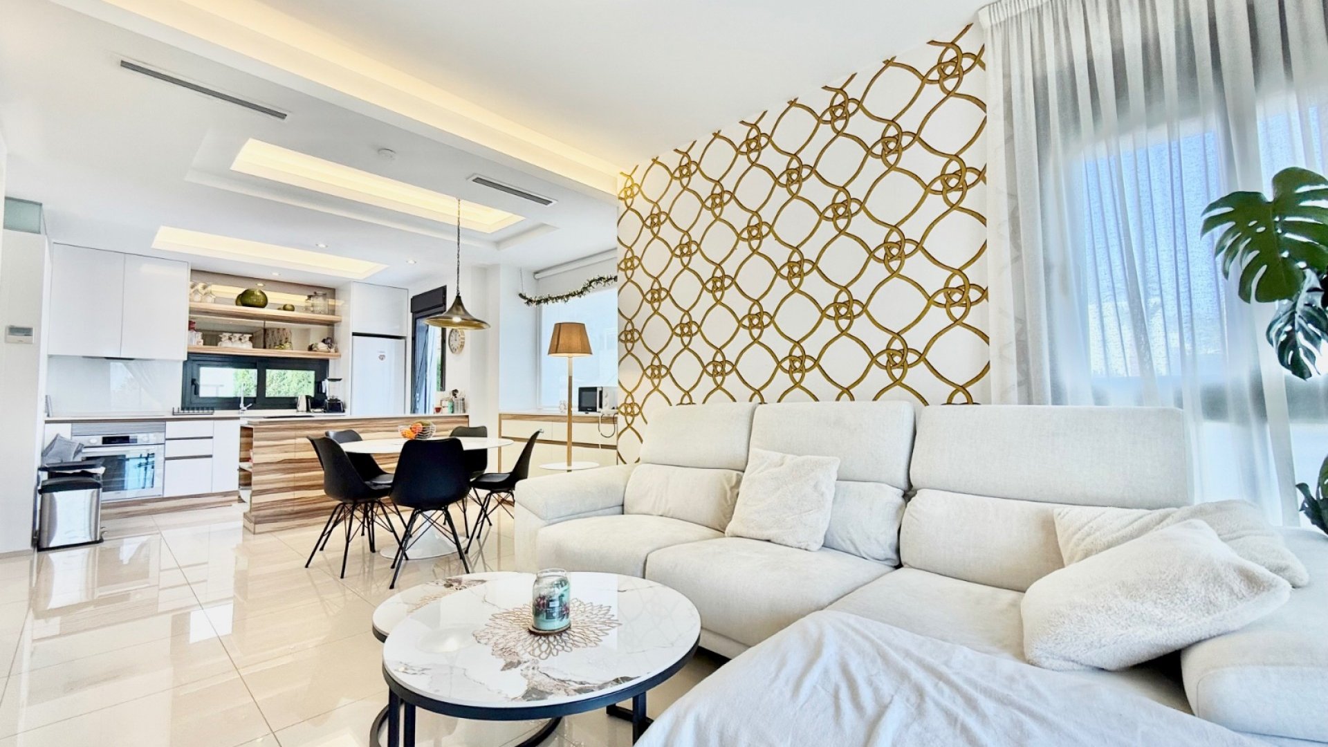 Resale - Townhouse -
Ciudad Quesada - Lo Marabú