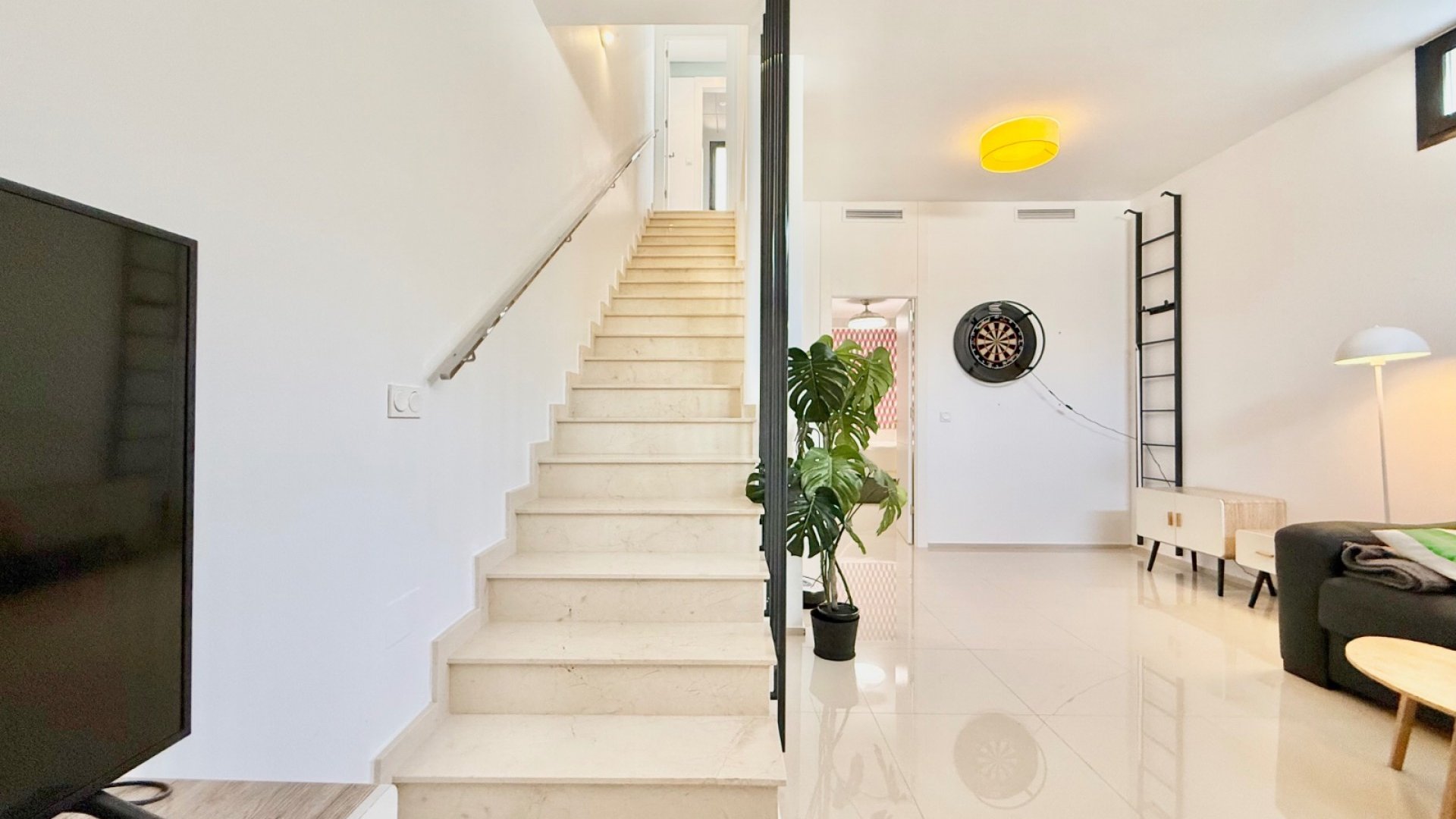 Resale - Townhouse -
Ciudad Quesada - Lo Marabú