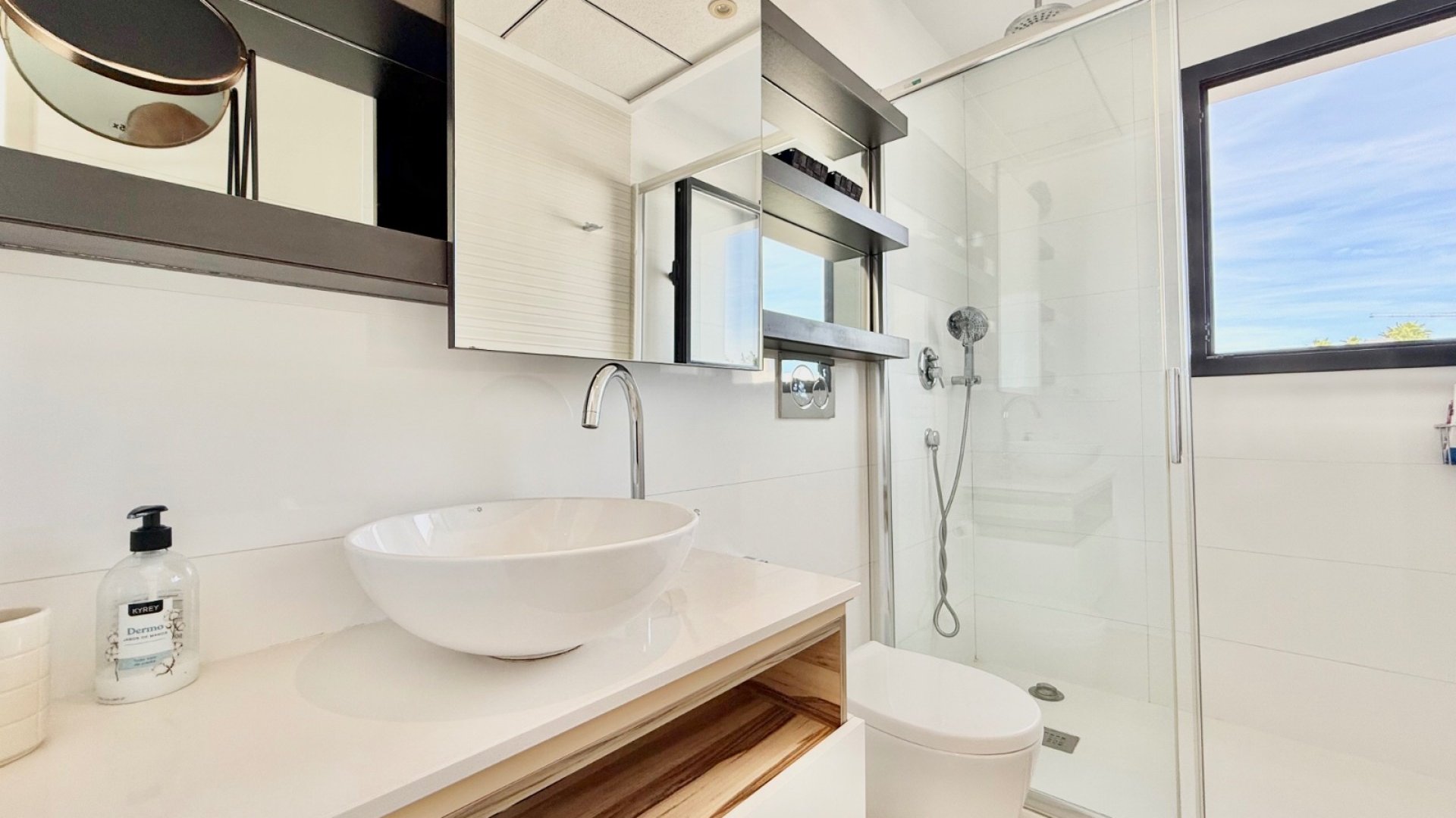 Resale - Townhouse -
Ciudad Quesada - Lo Marabú