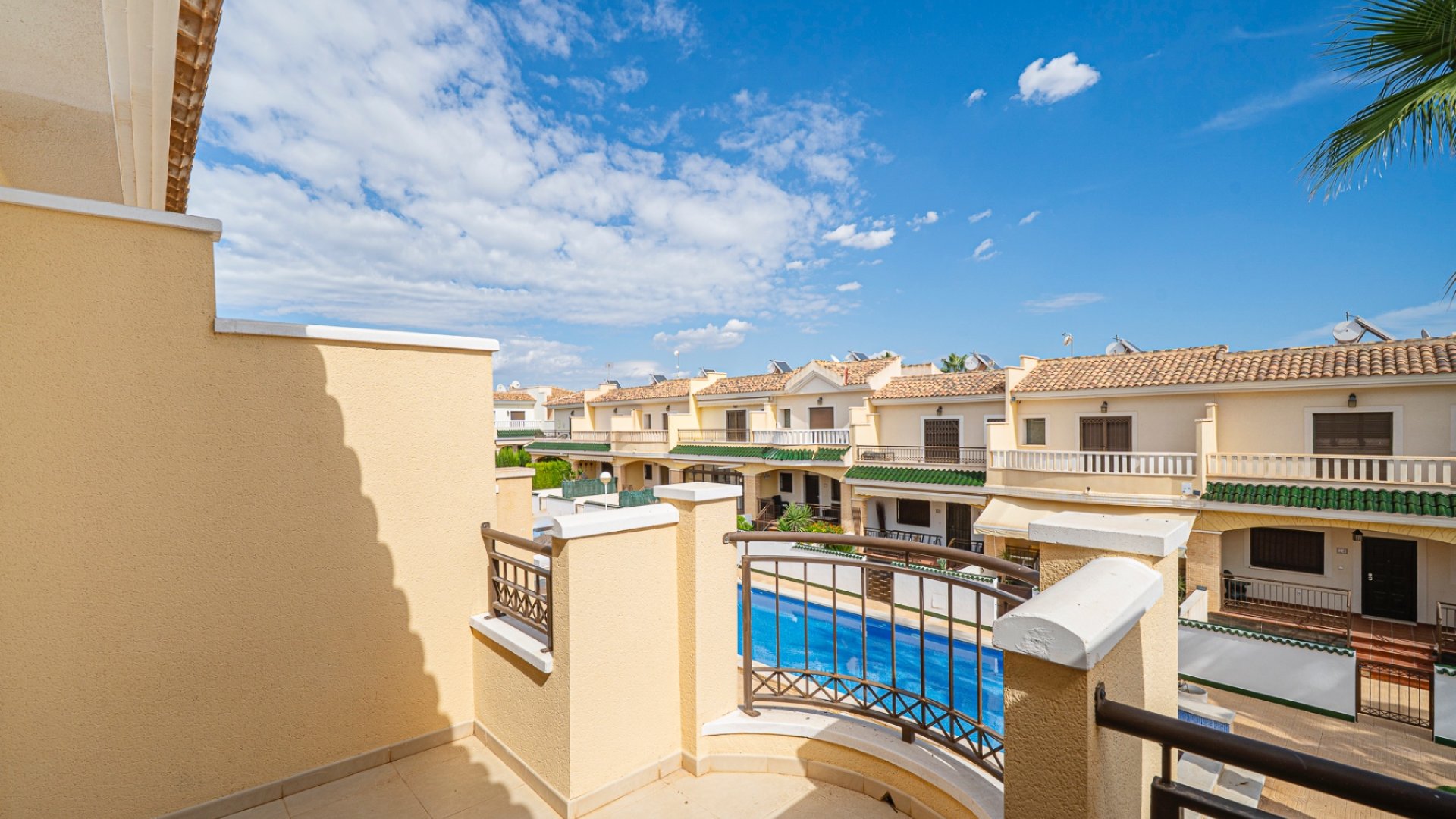 Resale - Townhouse -
Ciudad Quesada - Lo Marabú