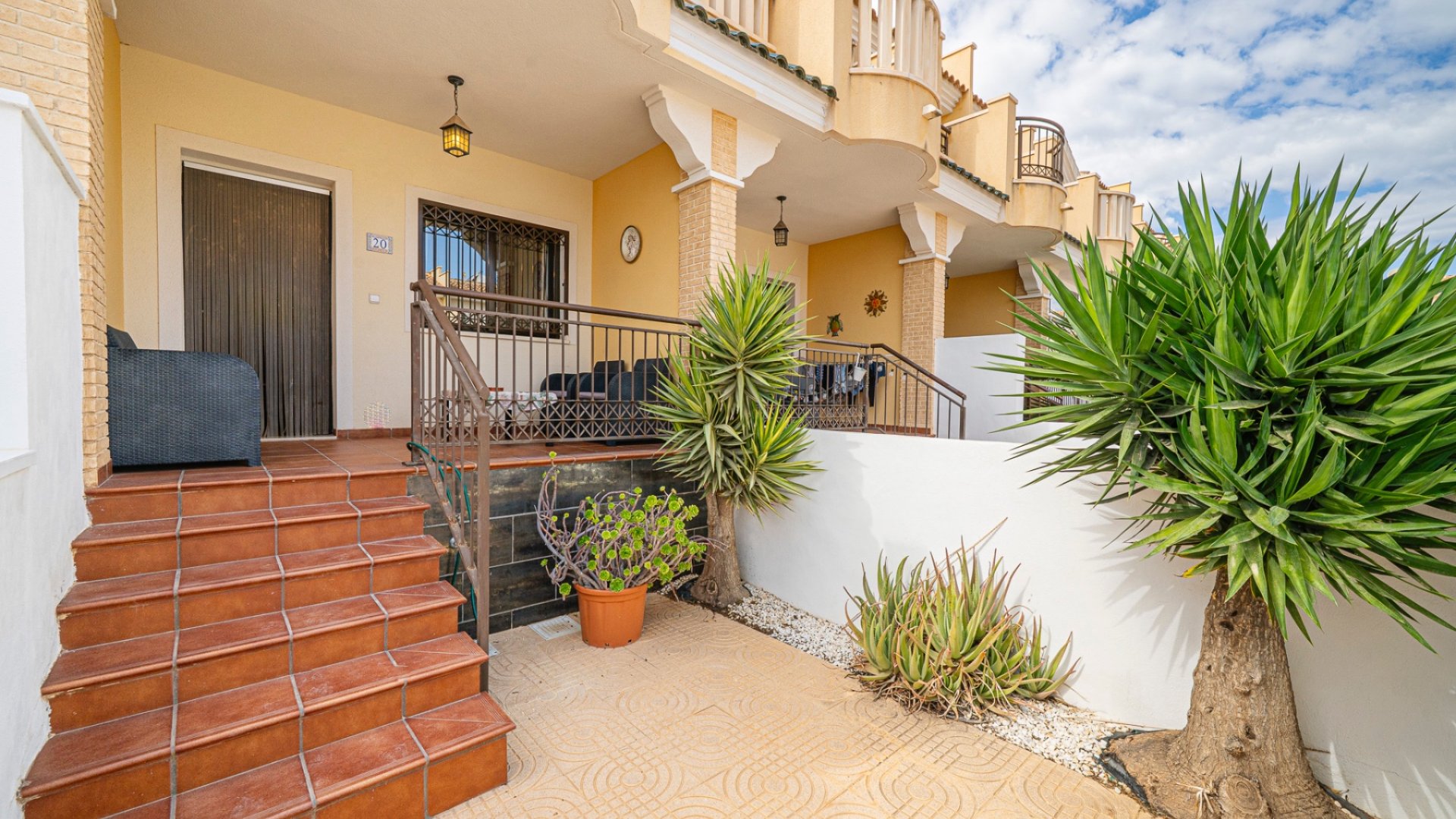 Resale - Townhouse -
Ciudad Quesada - Lo Marabú