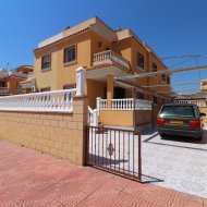 Resale - Townhouse -
Ciudad Quesada - Lo Marabú