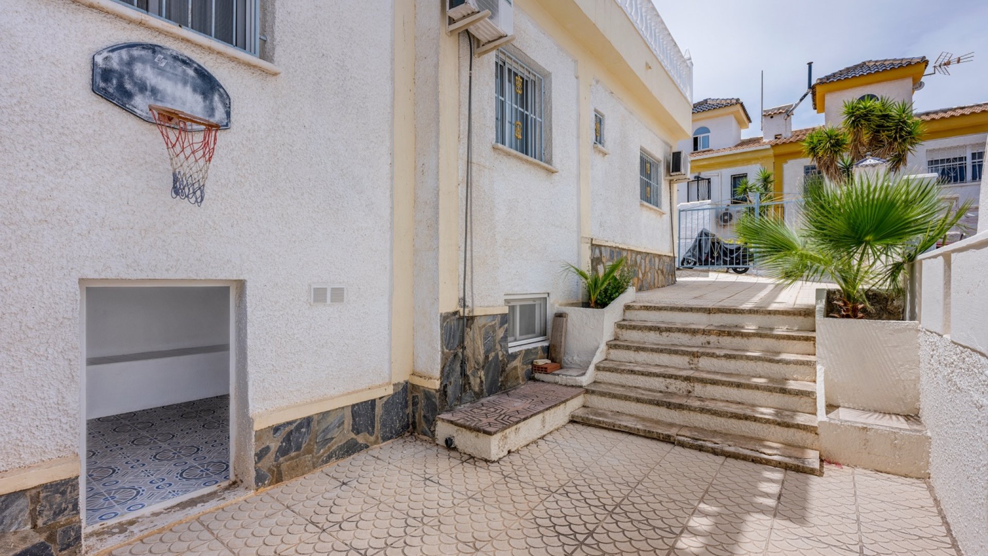 Resale - Townhouse -
Ciudad Quesada