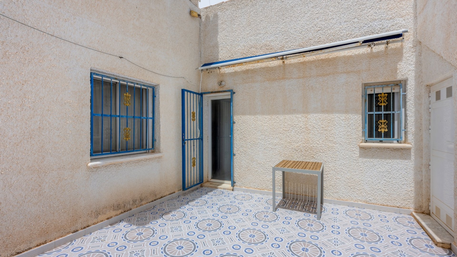 Resale - Townhouse -
Ciudad Quesada