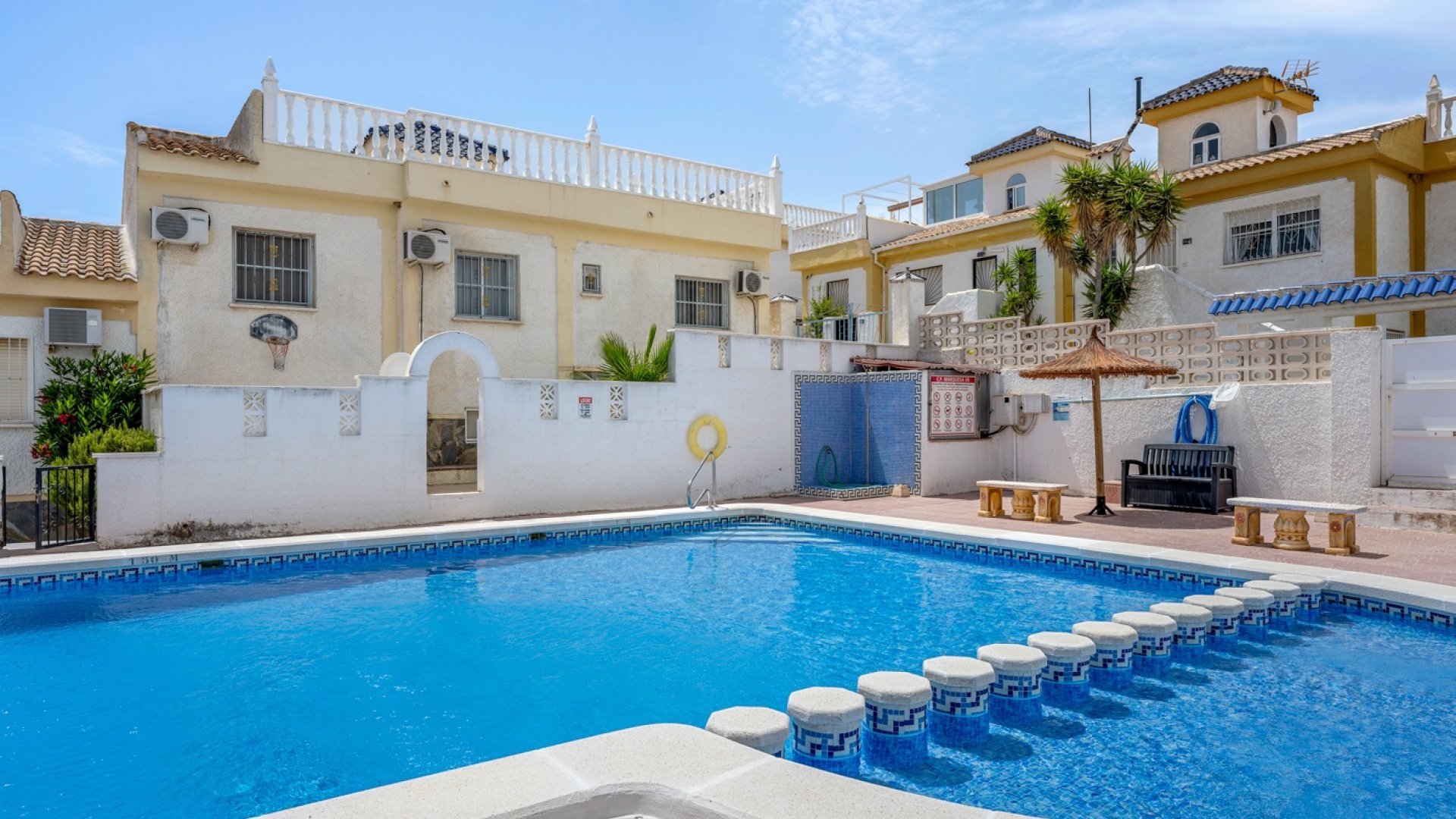 Resale - Townhouse -
Ciudad Quesada