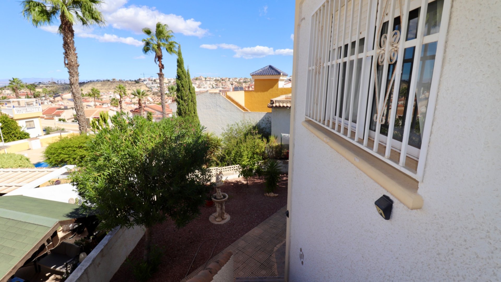Resale - Townhouse -
Ciudad Quesada
