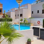 Resale - Townhouse -
Ciudad Quesada