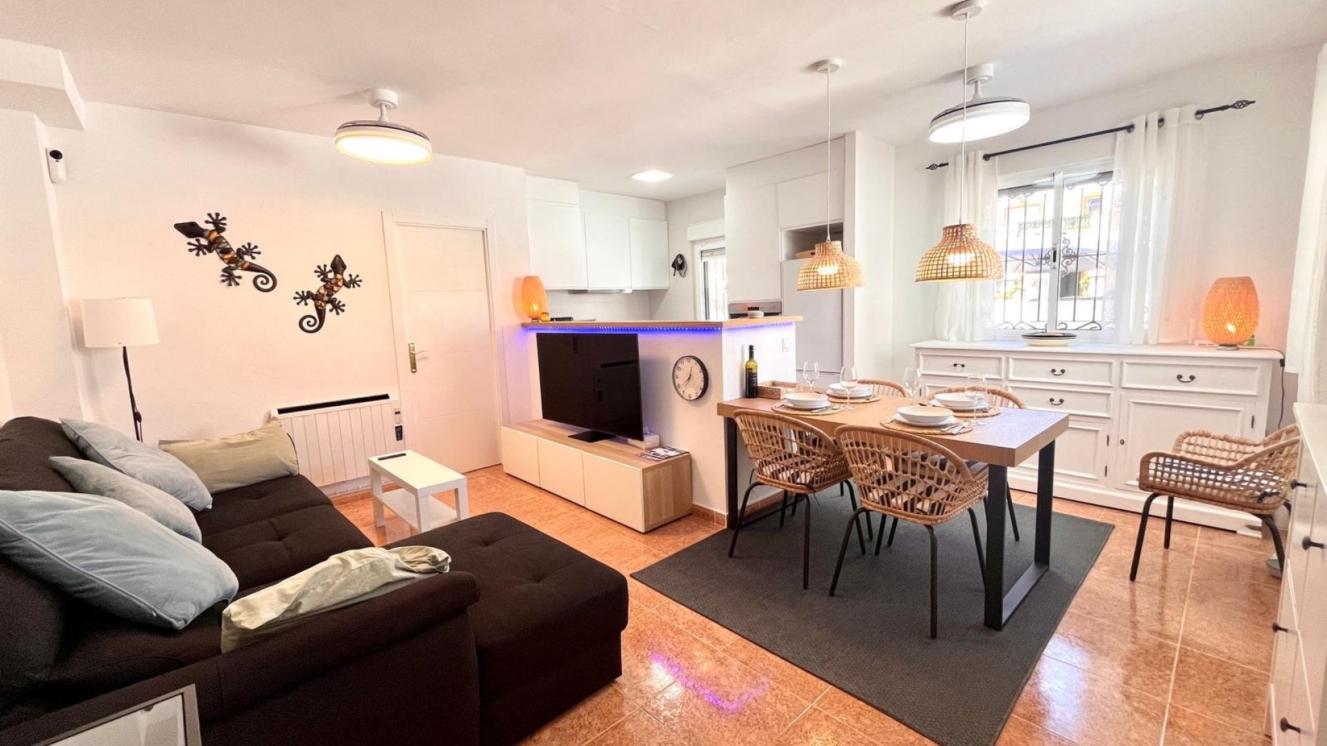 Resale - Townhouse -
Entre Naranjos - Vistabella - Entre Naranjos