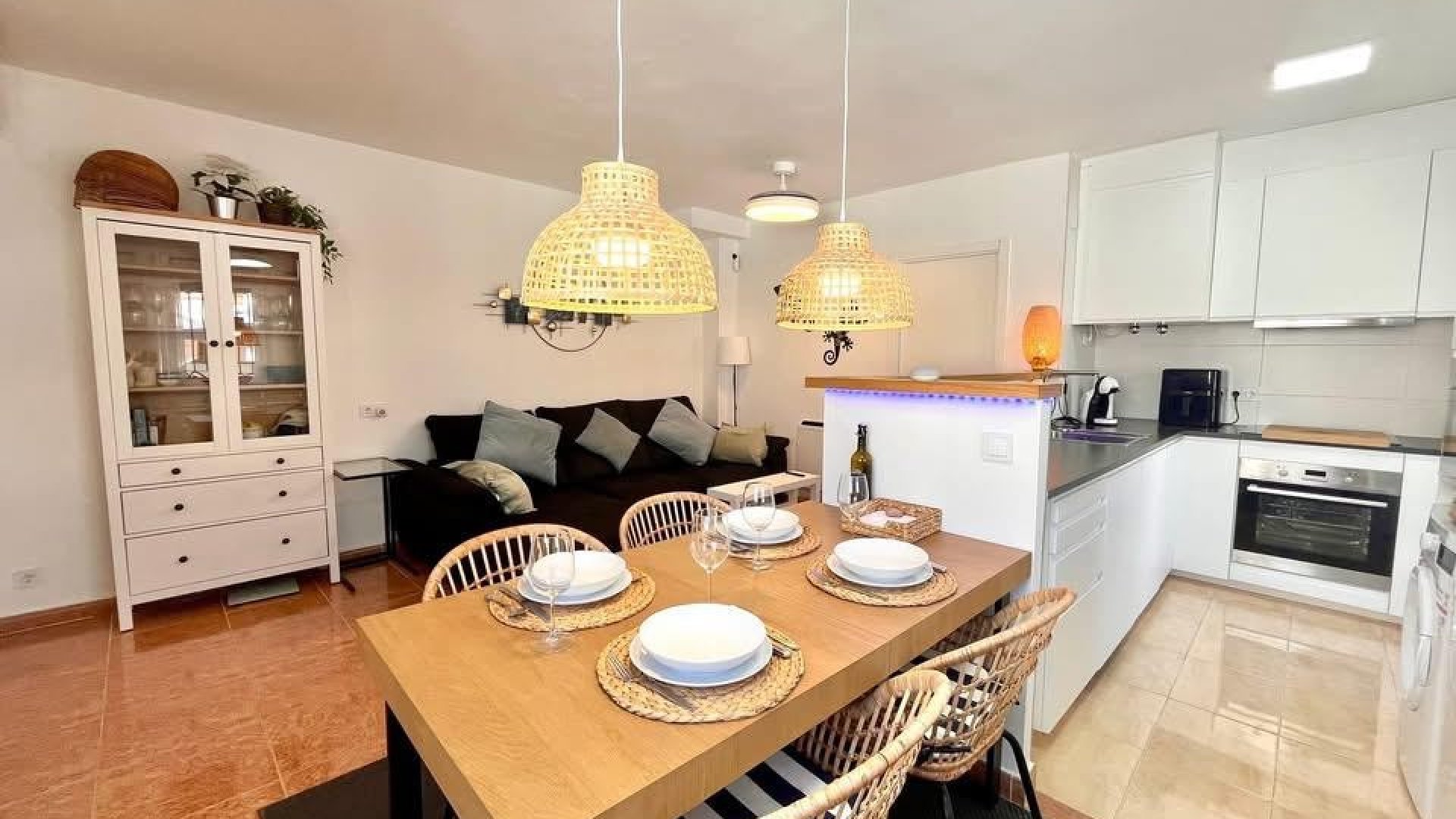 Resale - Townhouse -
Entre Naranjos - Vistabella - Entre Naranjos