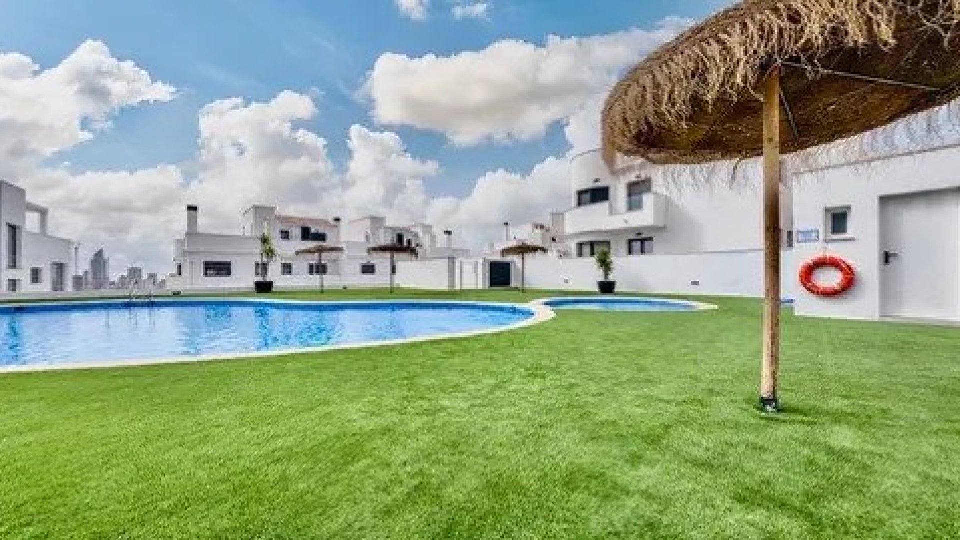 Resale - Townhouse -
Finestrat - Urbanización