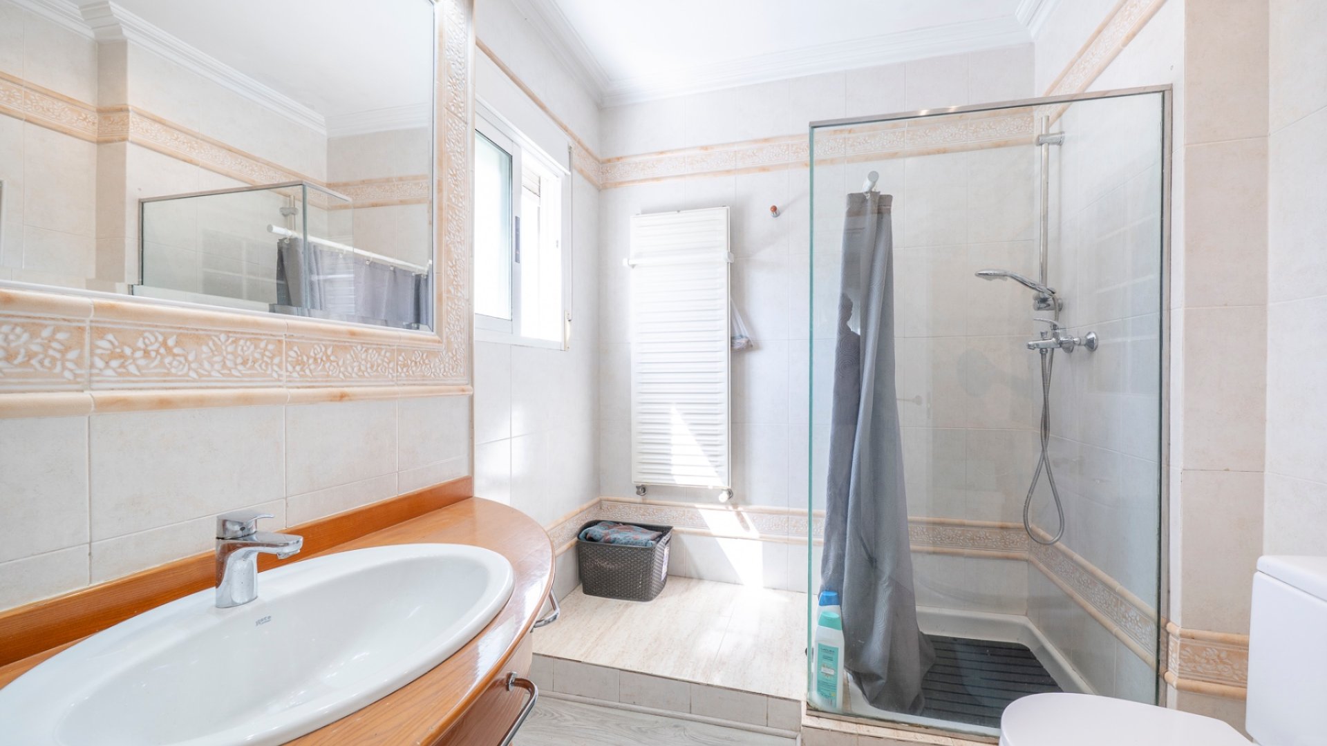 Resale - Townhouse -
Guardamar del Segura - El Moncayo