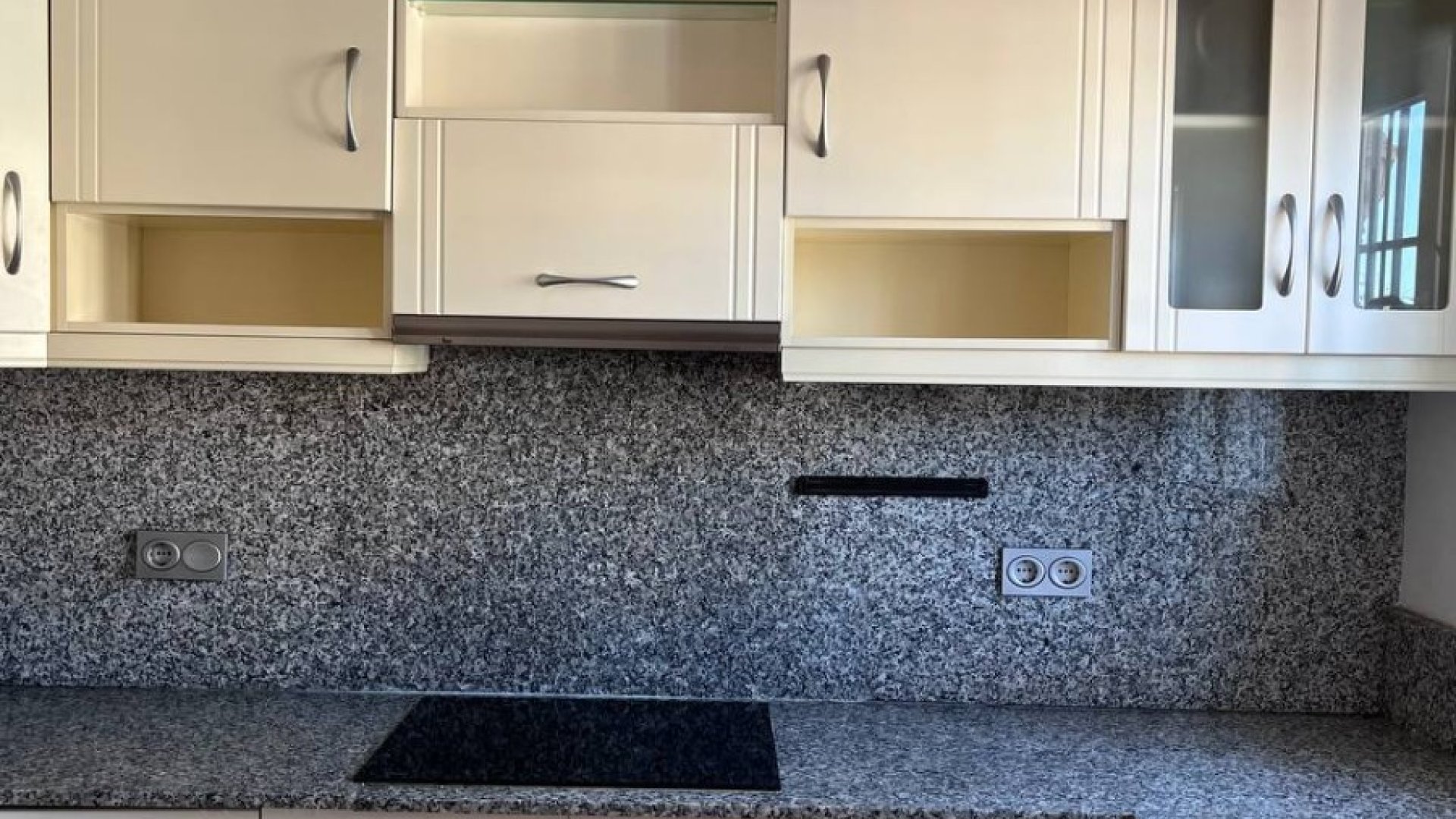 Resale - Townhouse -
Guardamar del Segura - El Raso