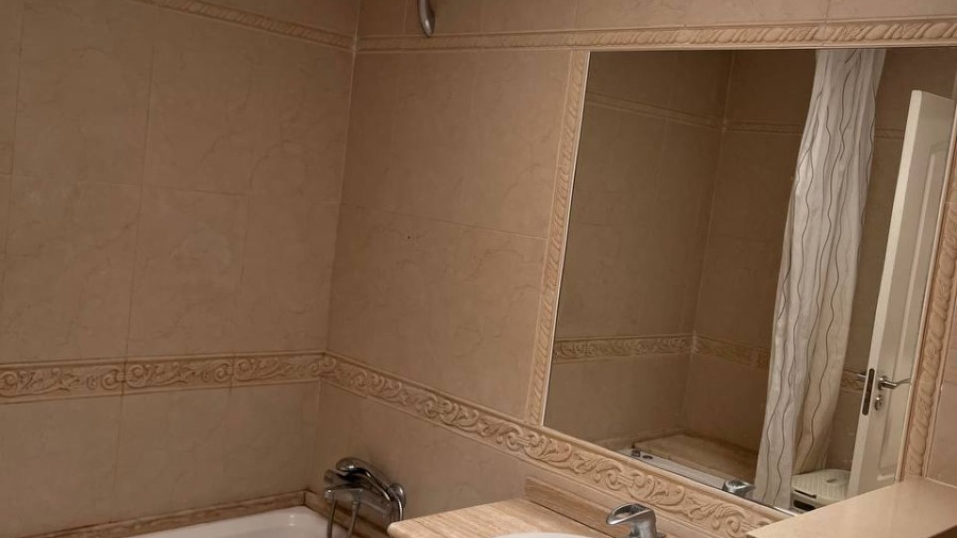 Resale - Townhouse -
Guardamar del Segura - El Raso